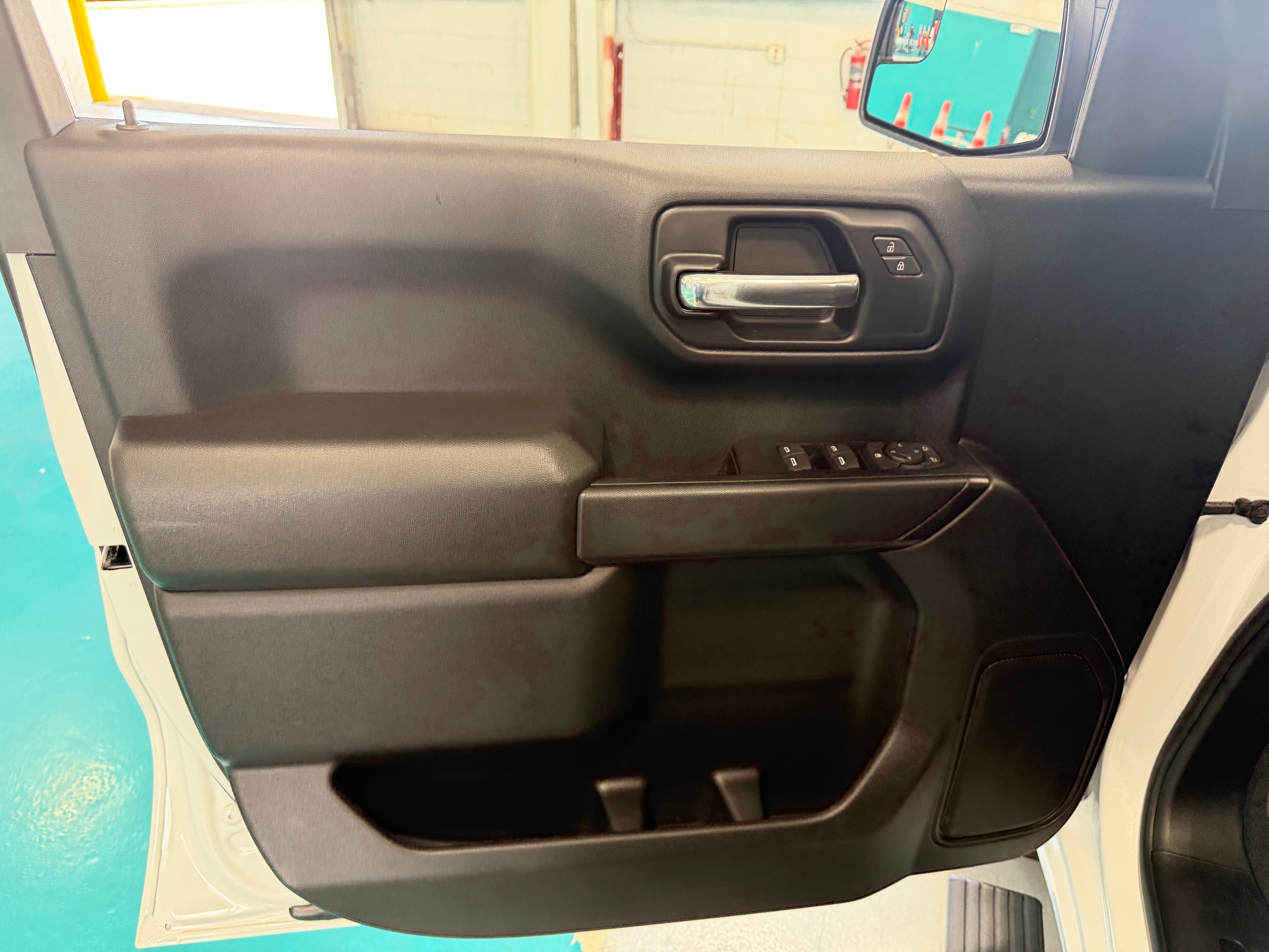 2026 Chevrolet Silverado 1500 Custom - Photo 4