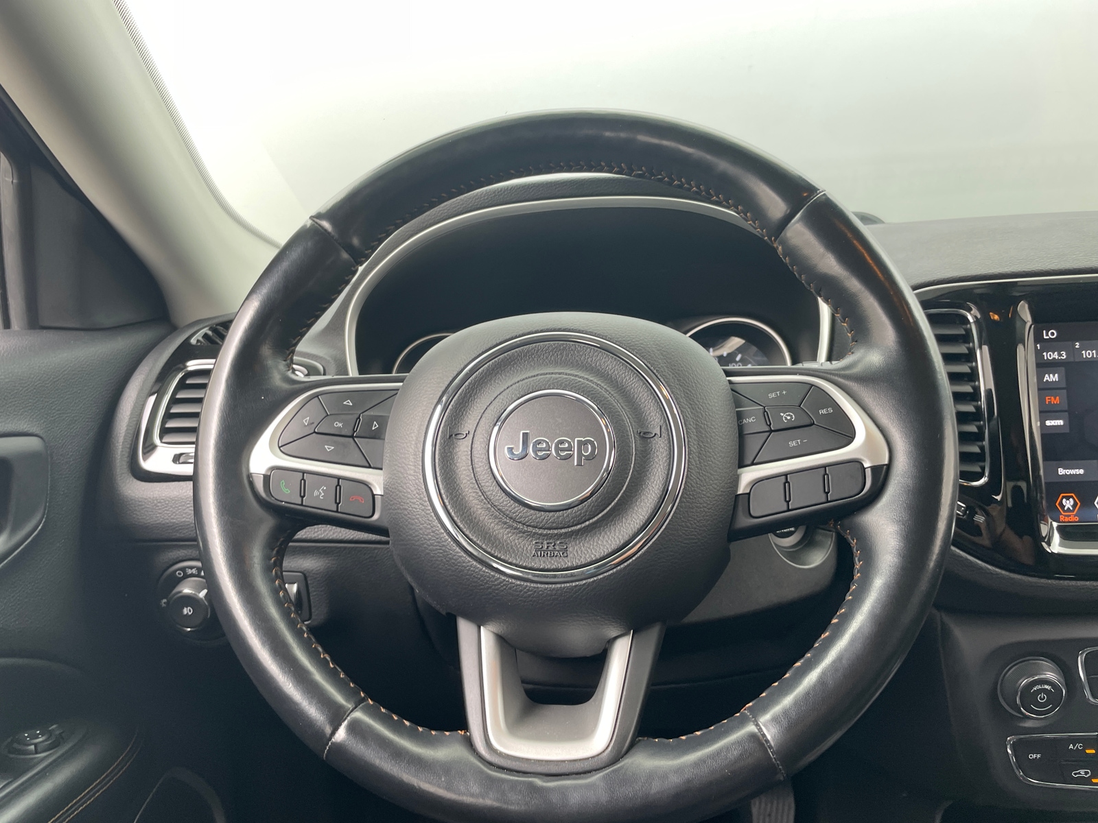 Thumbnail: 2020 Jeep Compass - 4