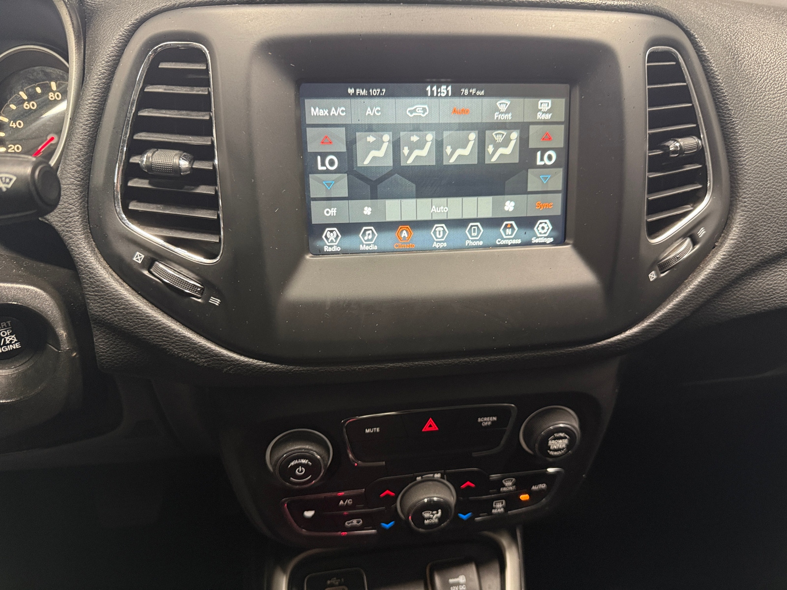 Thumbnail: 2019 Jeep Compass - 4
