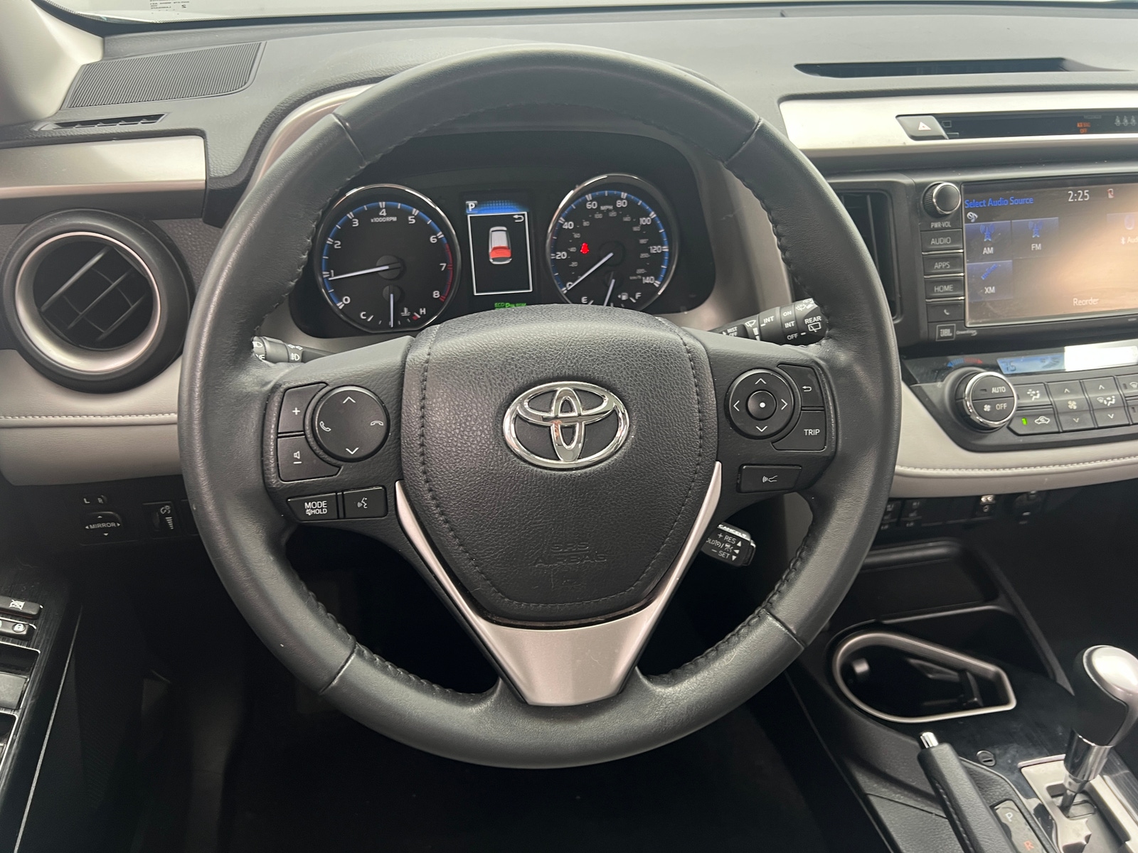 Thumbnail: 2017 Toyota RAV4 - 4