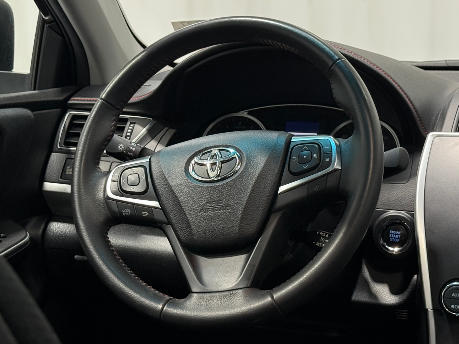 Thumbnail: 2017 Toyota Camry - 5