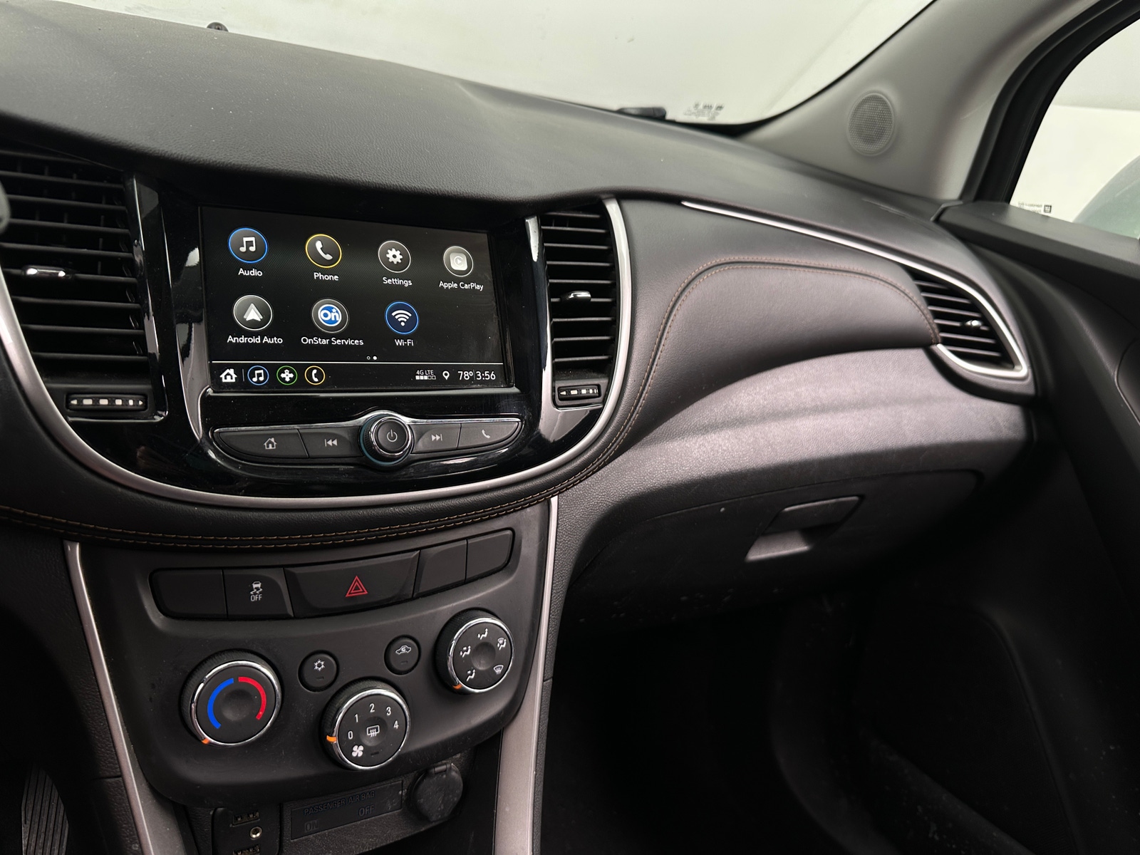 Thumbnail: 2019 Chevrolet Trax - 3
