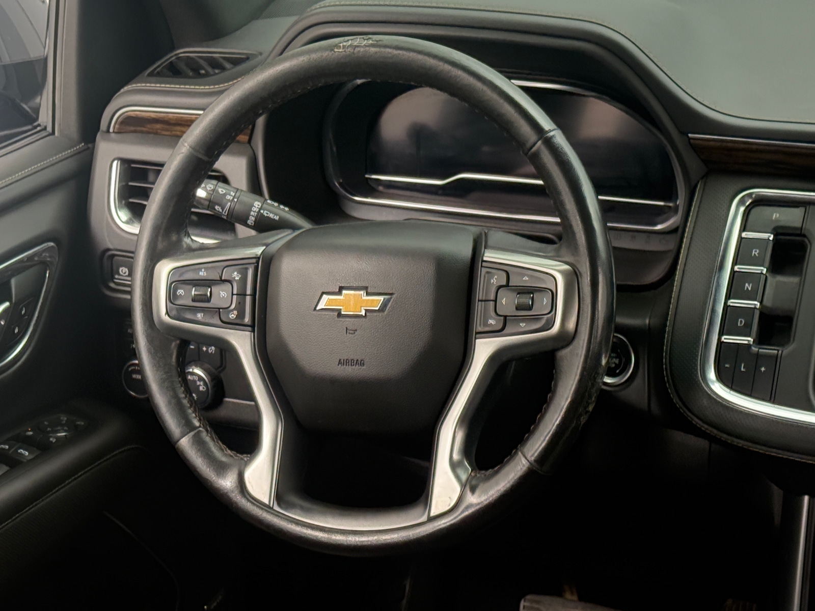 Thumbnail: 2023 Chevrolet Tahoe - 4