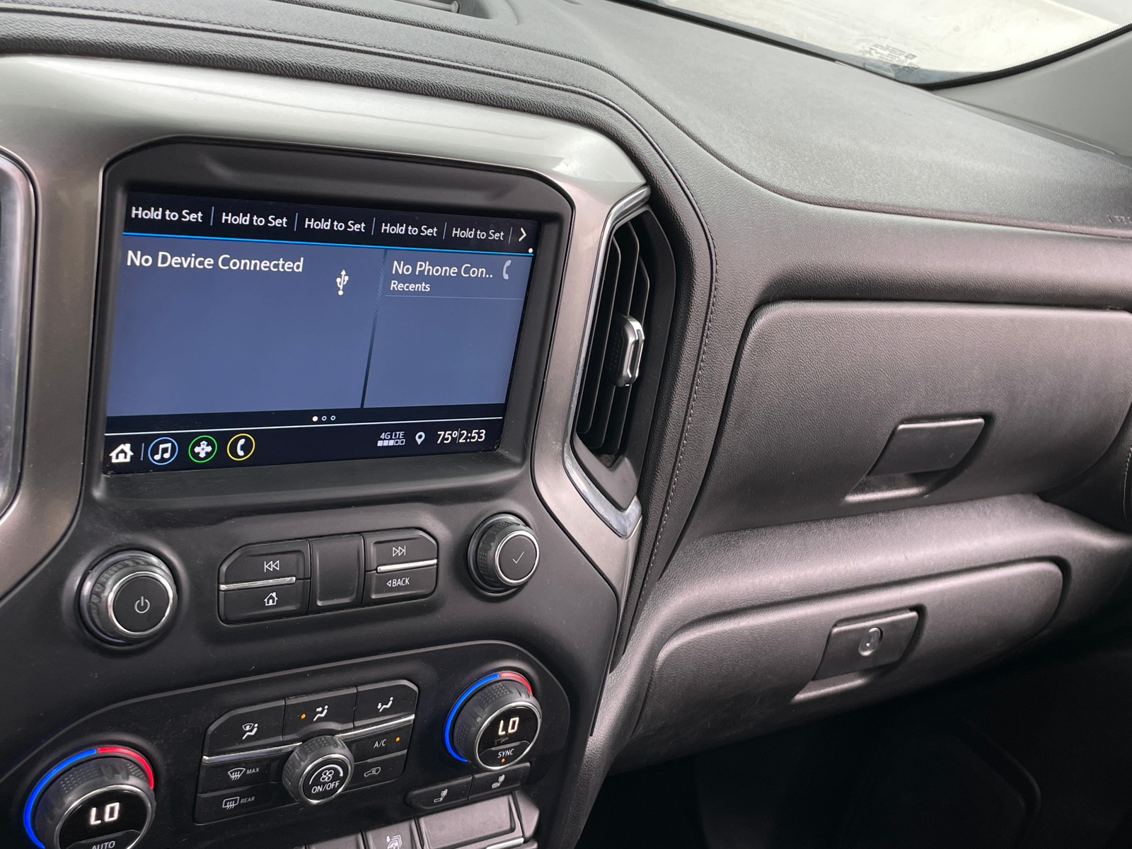 Thumbnail: 2020 Chevrolet Silverado 1500 - 4