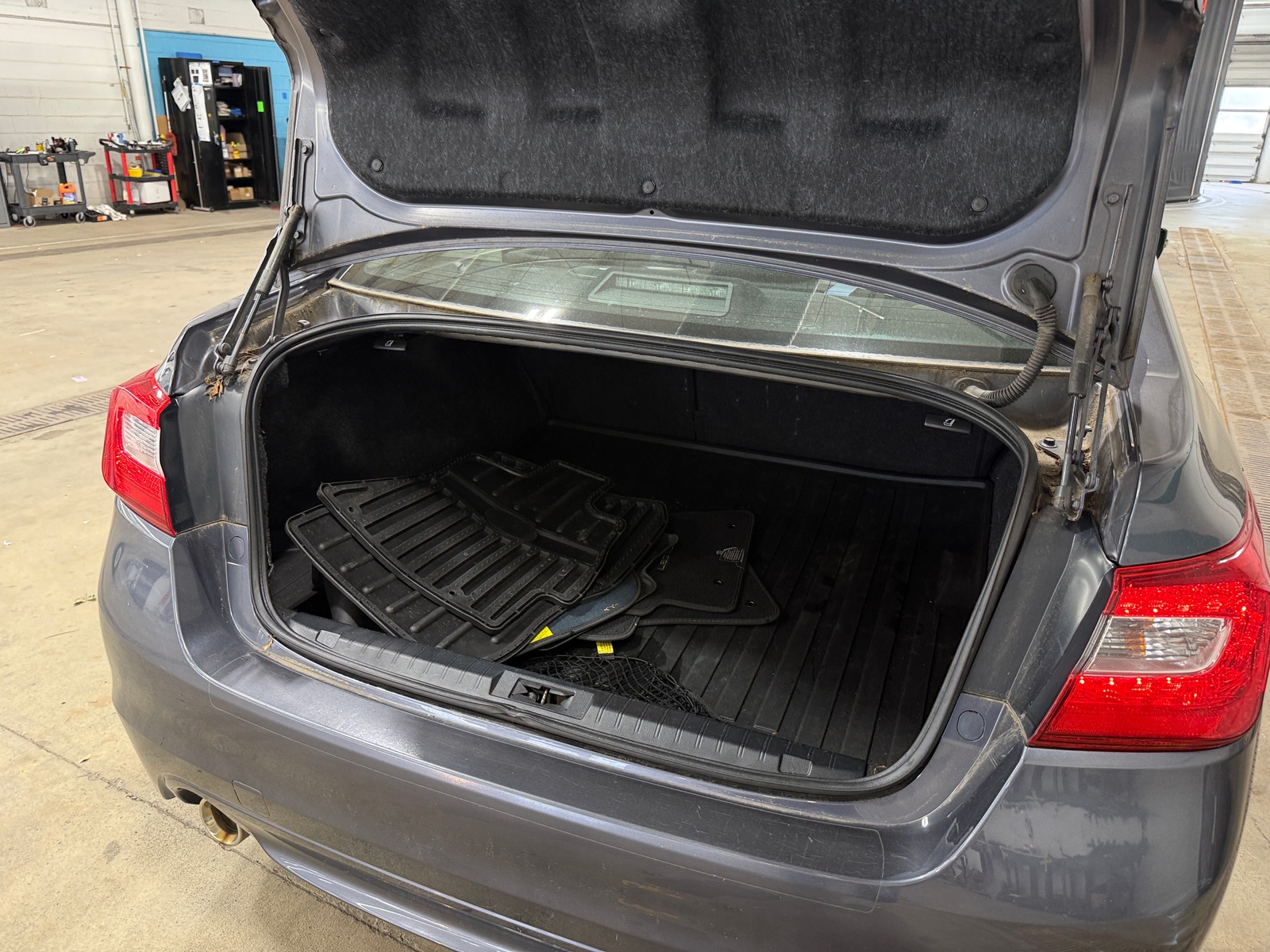 Thumbnail: 2015 Subaru Legacy - 6
