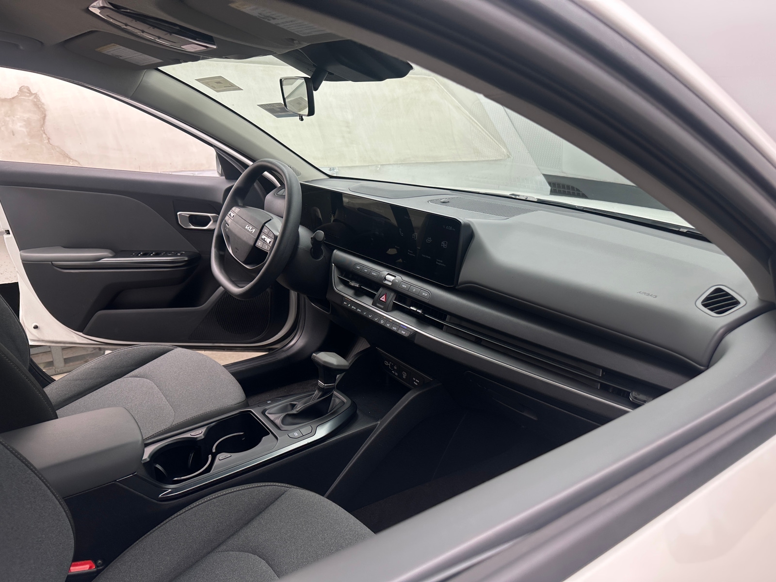 Thumbnail: 2025 Kia K4 - 3