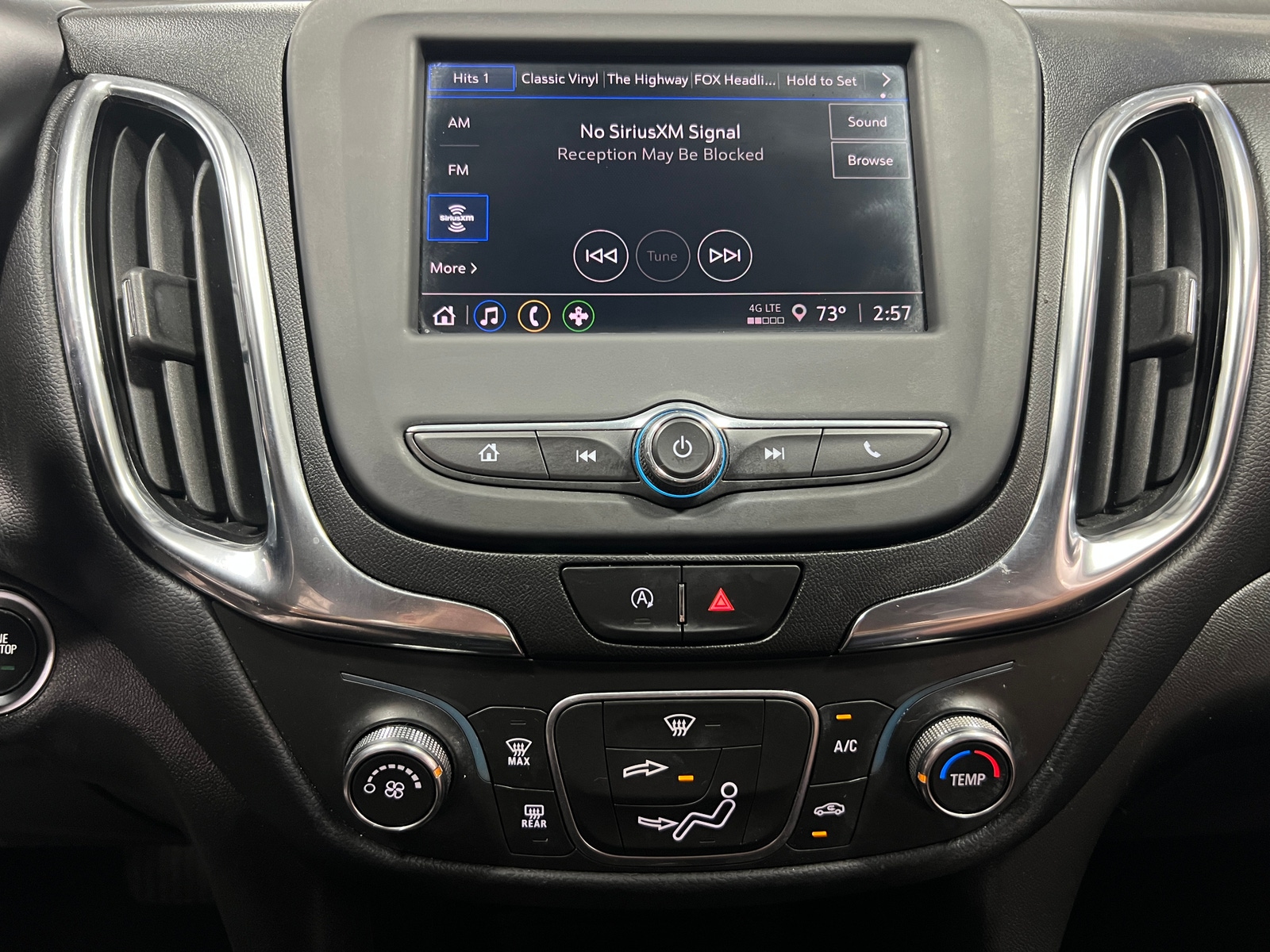 Thumbnail: 2022 Chevrolet Equinox - 4