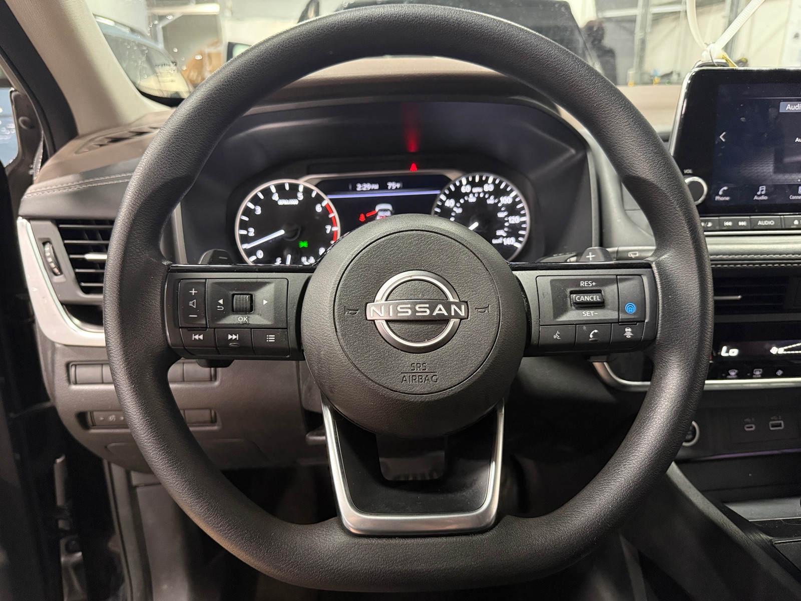 Thumbnail: 2023 Nissan Rogue - 5