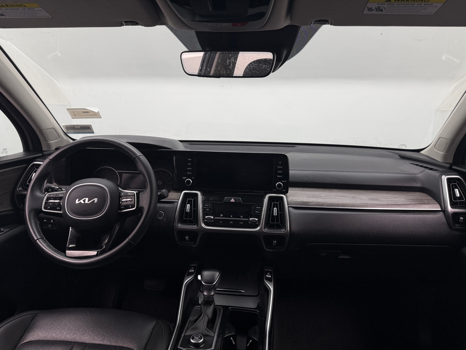 Thumbnail: 2023 Kia Sorento - 2