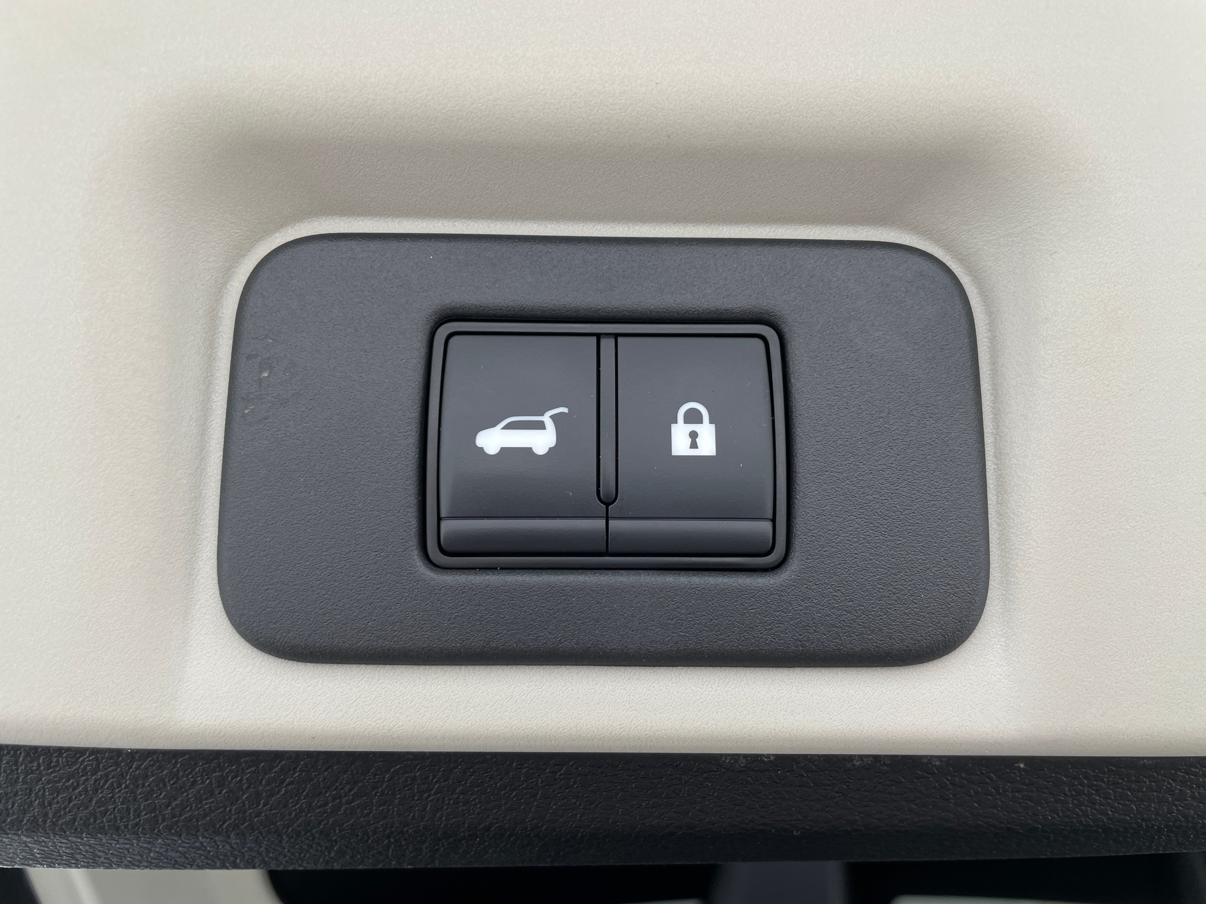Used 2024 Nissan ARIYA Evolve+ with VIN JN1DF0BB9RM734868 for sale in Pewaukee, WI