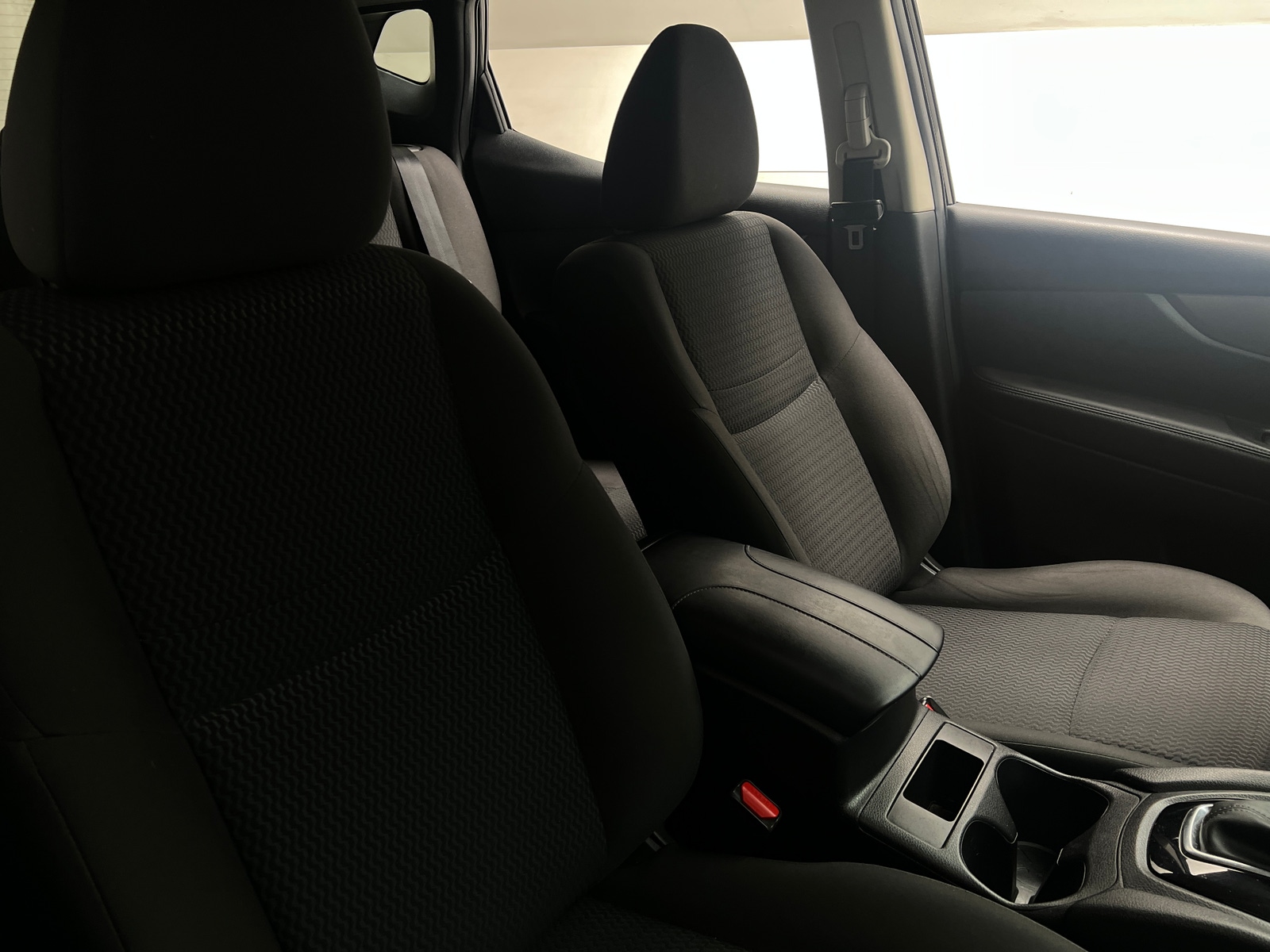Thumbnail: 2018 Nissan Rogue Sport - 2