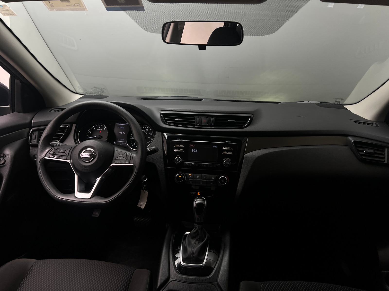 Thumbnail: 2018 Nissan Rogue Sport - 3