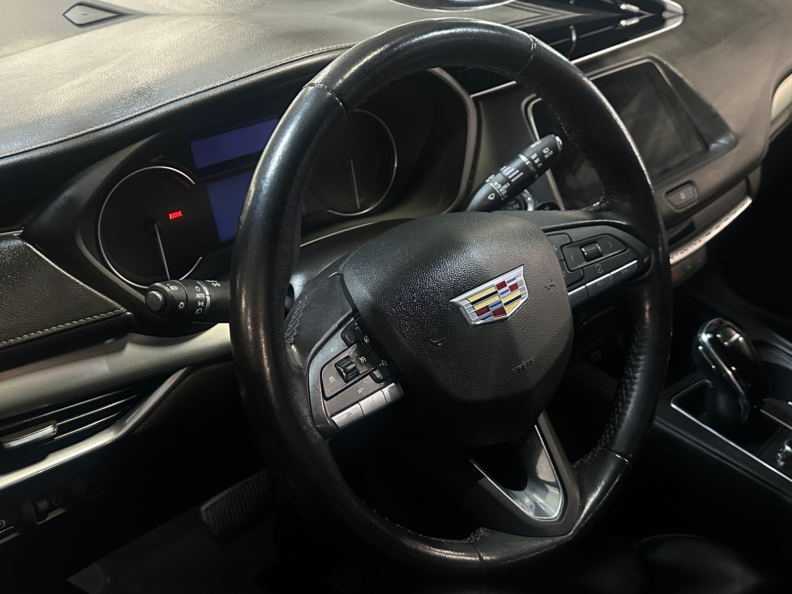 Thumbnail: 2023 Cadillac XT4 - 4