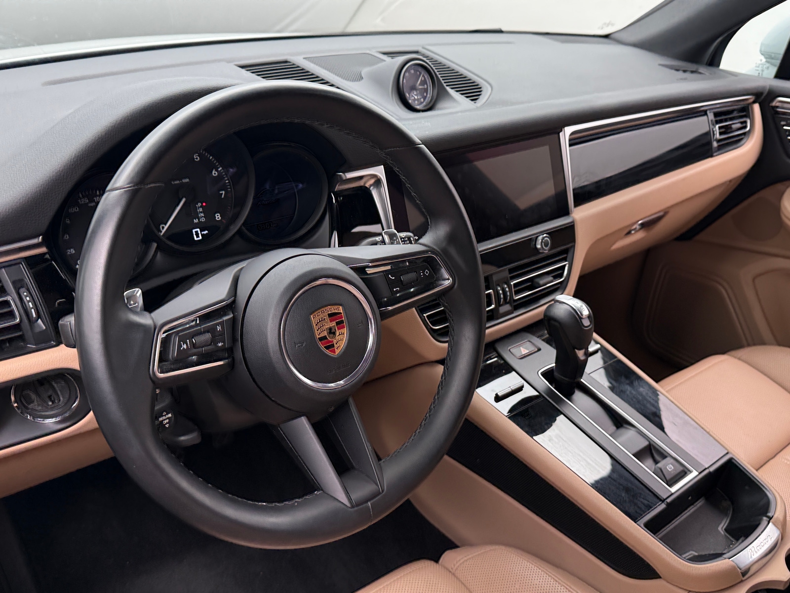 Thumbnail: 2023 Porsche Macan - 4