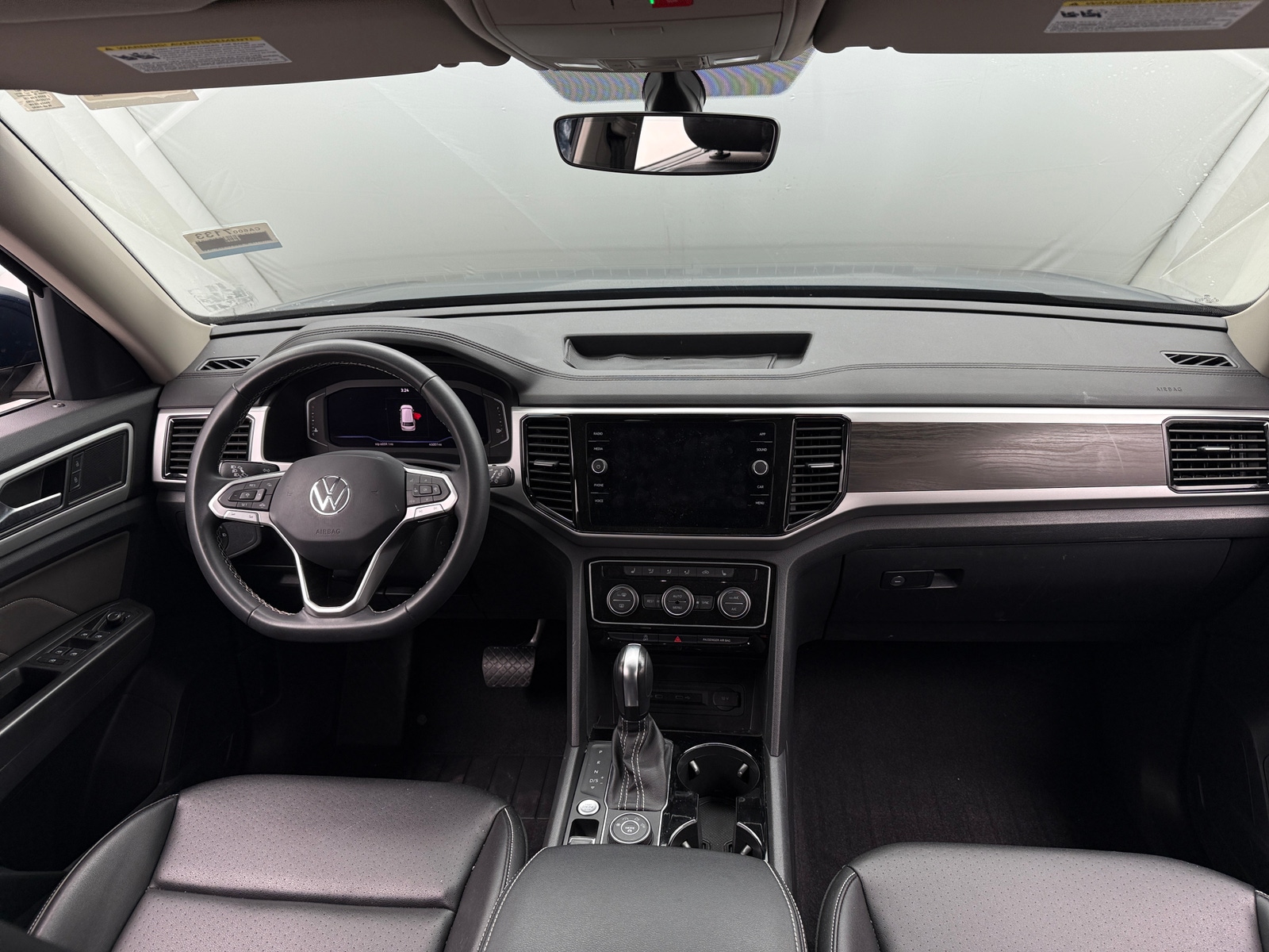 Thumbnail: 2022 Volkswagen Atlas - 2