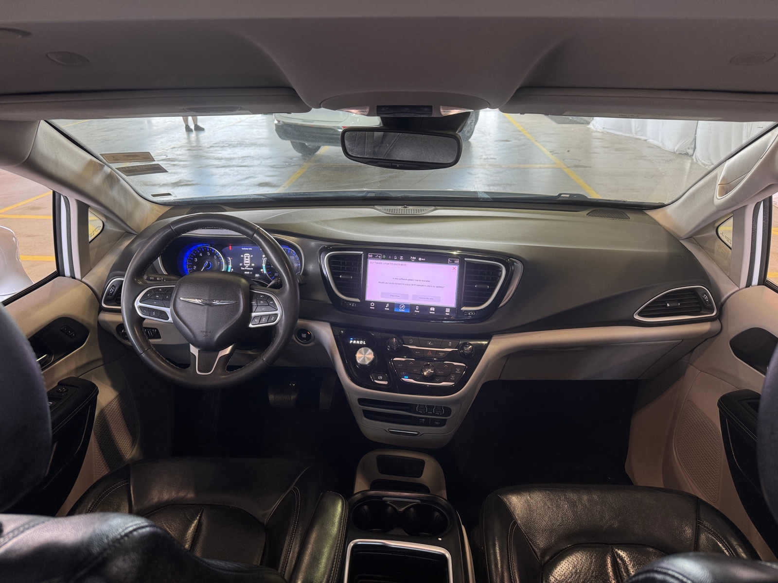 Thumbnail: 2022 Chrysler Pacifica - 2
