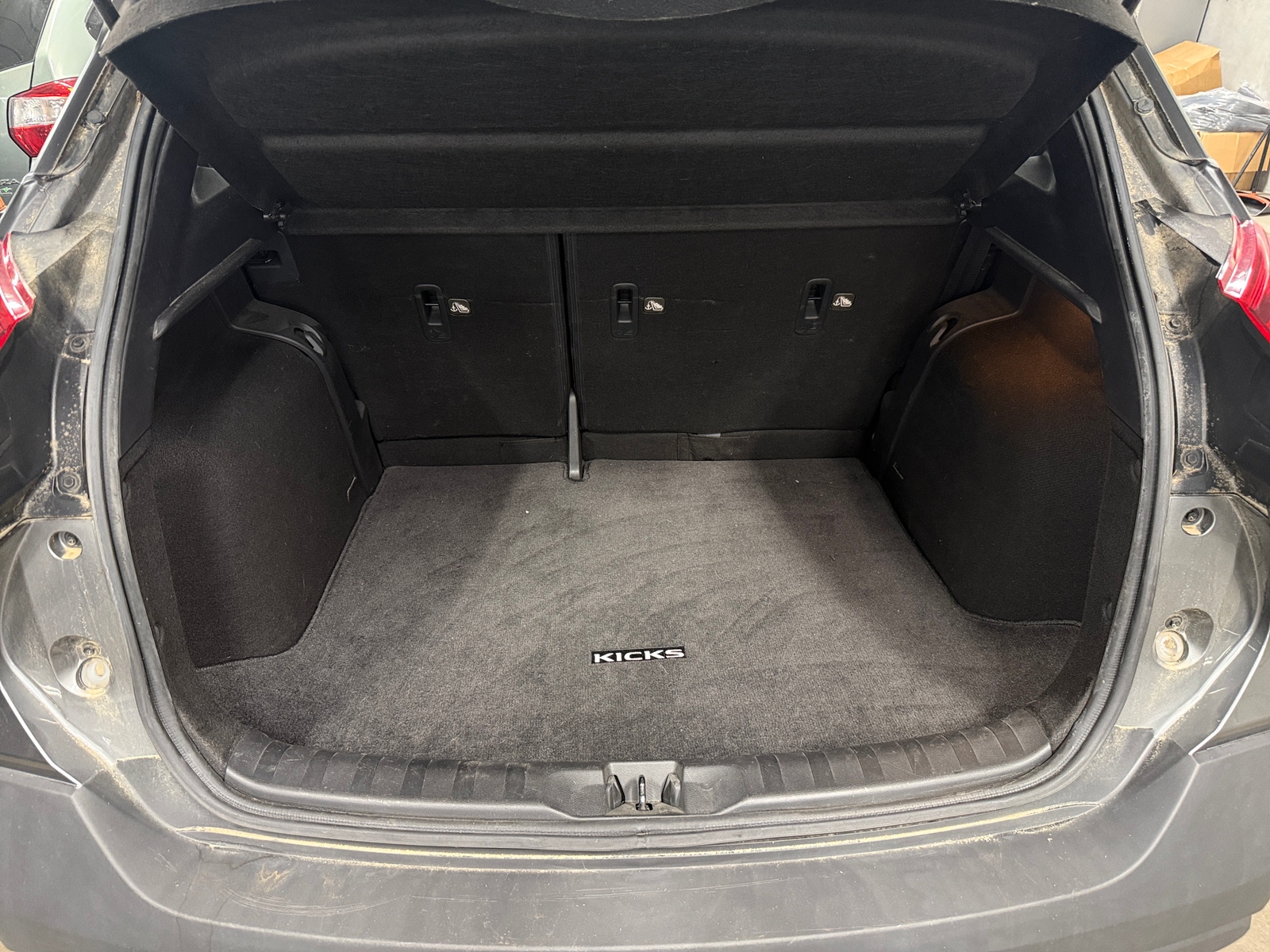 Thumbnail: 2019 Nissan Kicks - 7