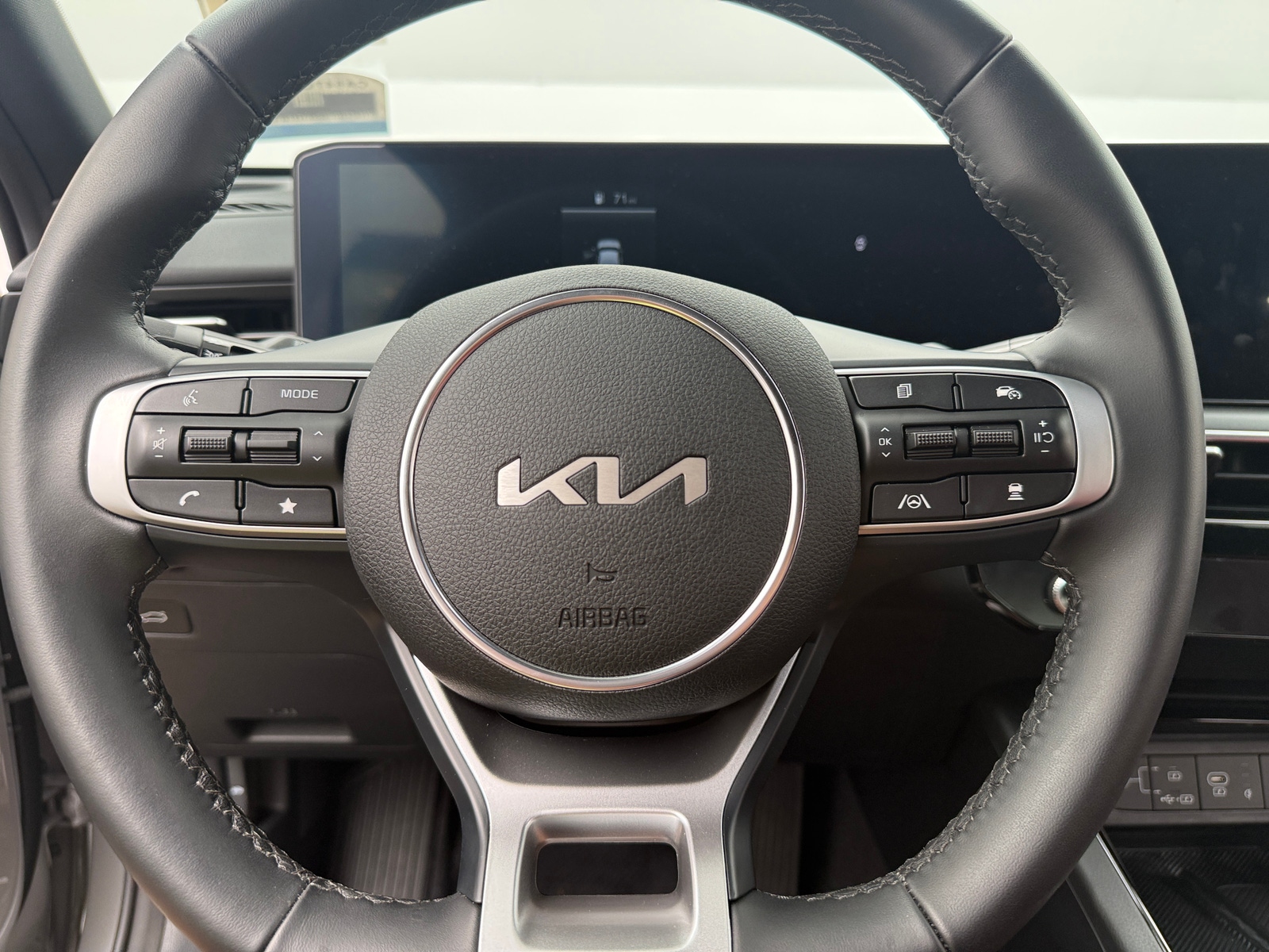 Thumbnail: 2025 Kia K5 - 4