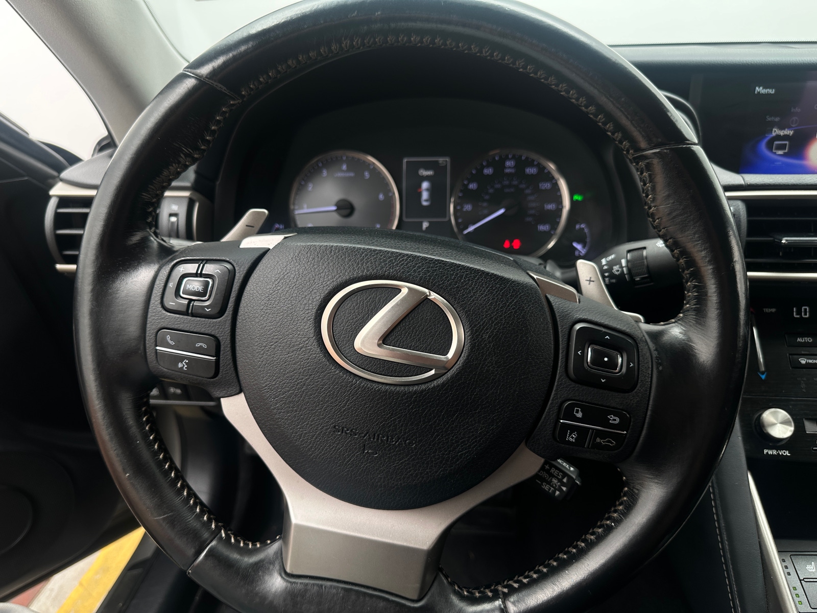 Thumbnail: 2017 Lexus IS - 4