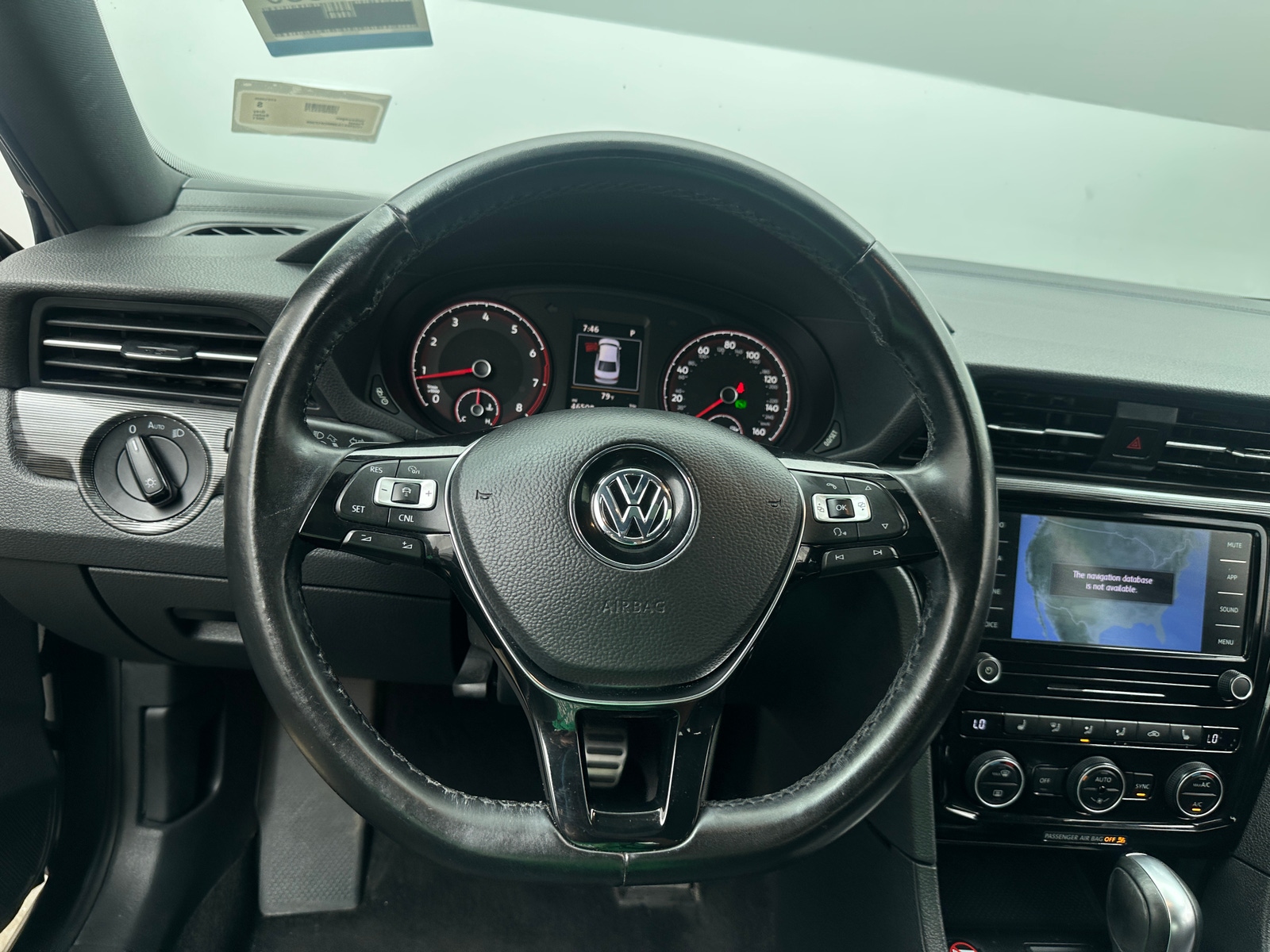 Thumbnail: 2021 Volkswagen Passat - 4