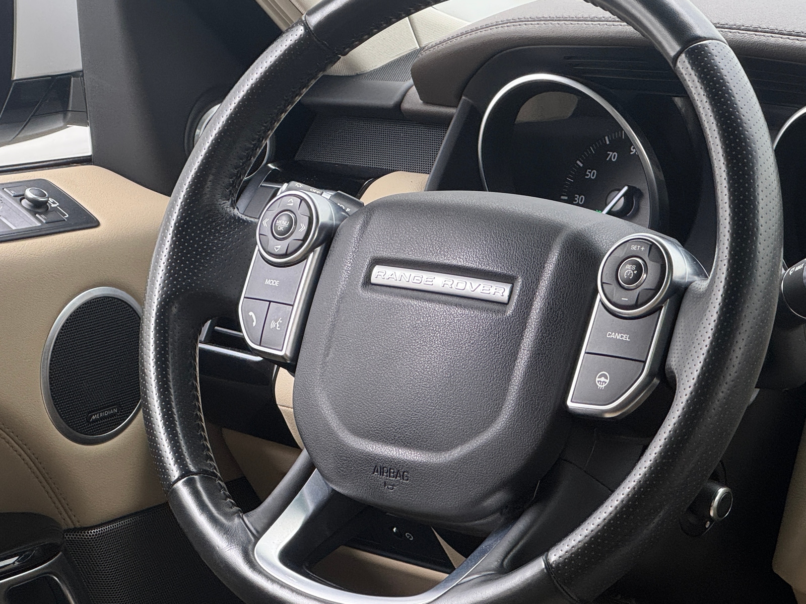 Thumbnail: 2016 Land Rover Range Rover Sport - 4