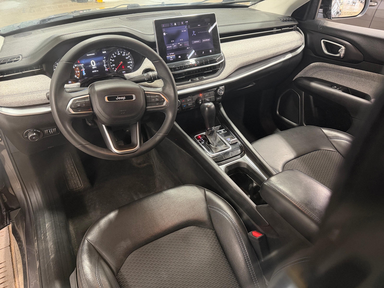 Thumbnail: 2022 Jeep Compass - 3
