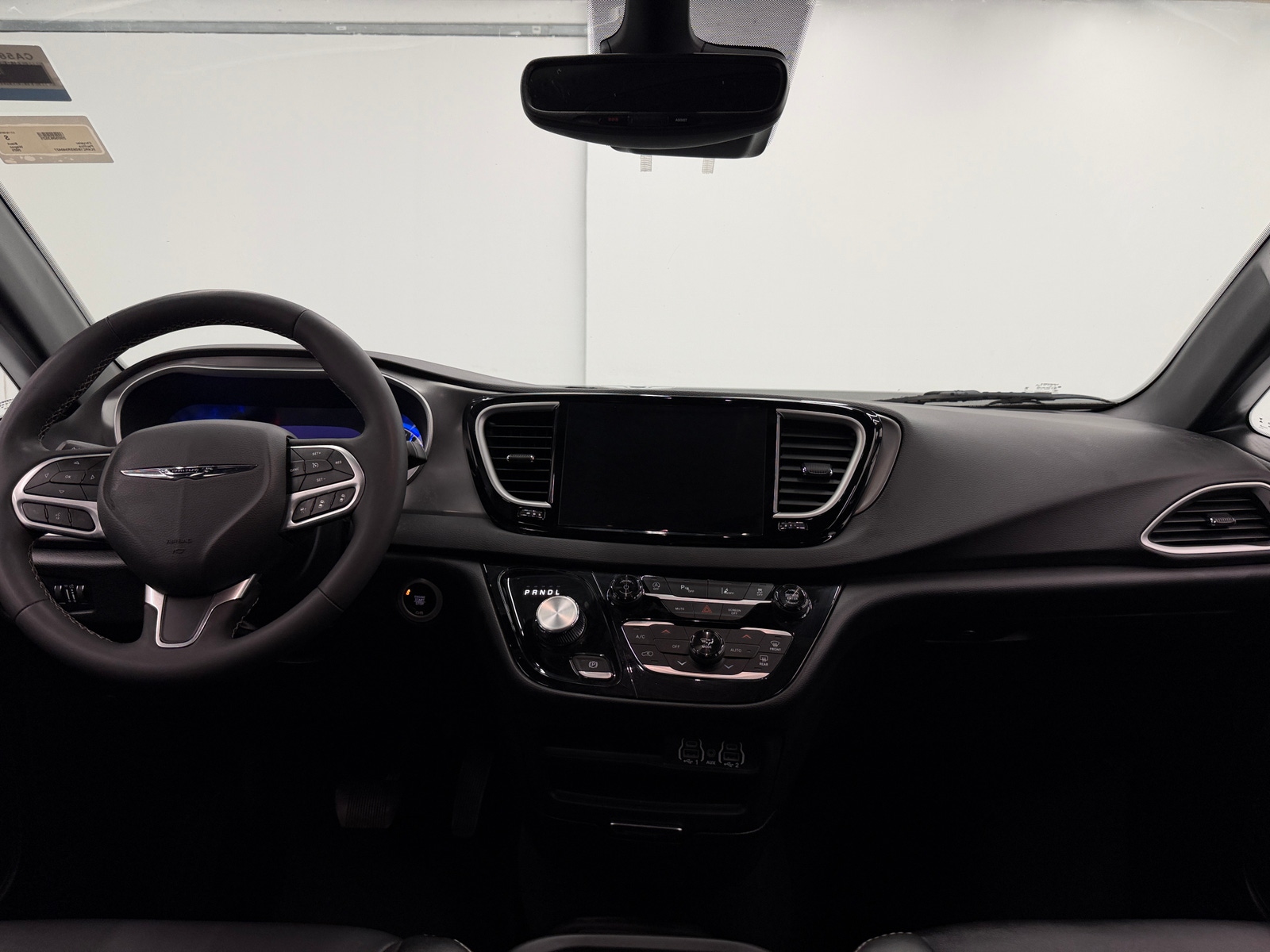 Thumbnail: 2025 Chrysler Pacifica - 2