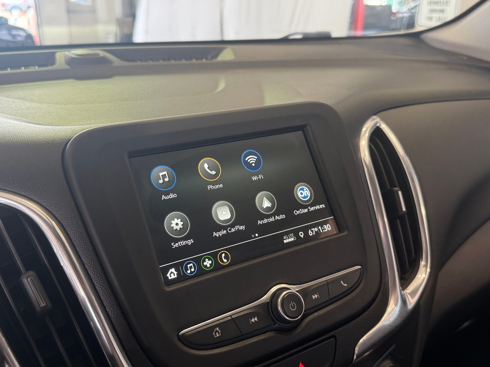 Thumbnail: 2019 Chevrolet Equinox - 4