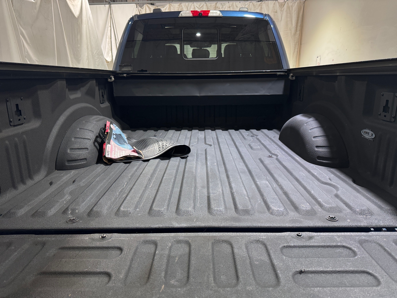 Thumbnail: 2020 Ford Econoline - 7