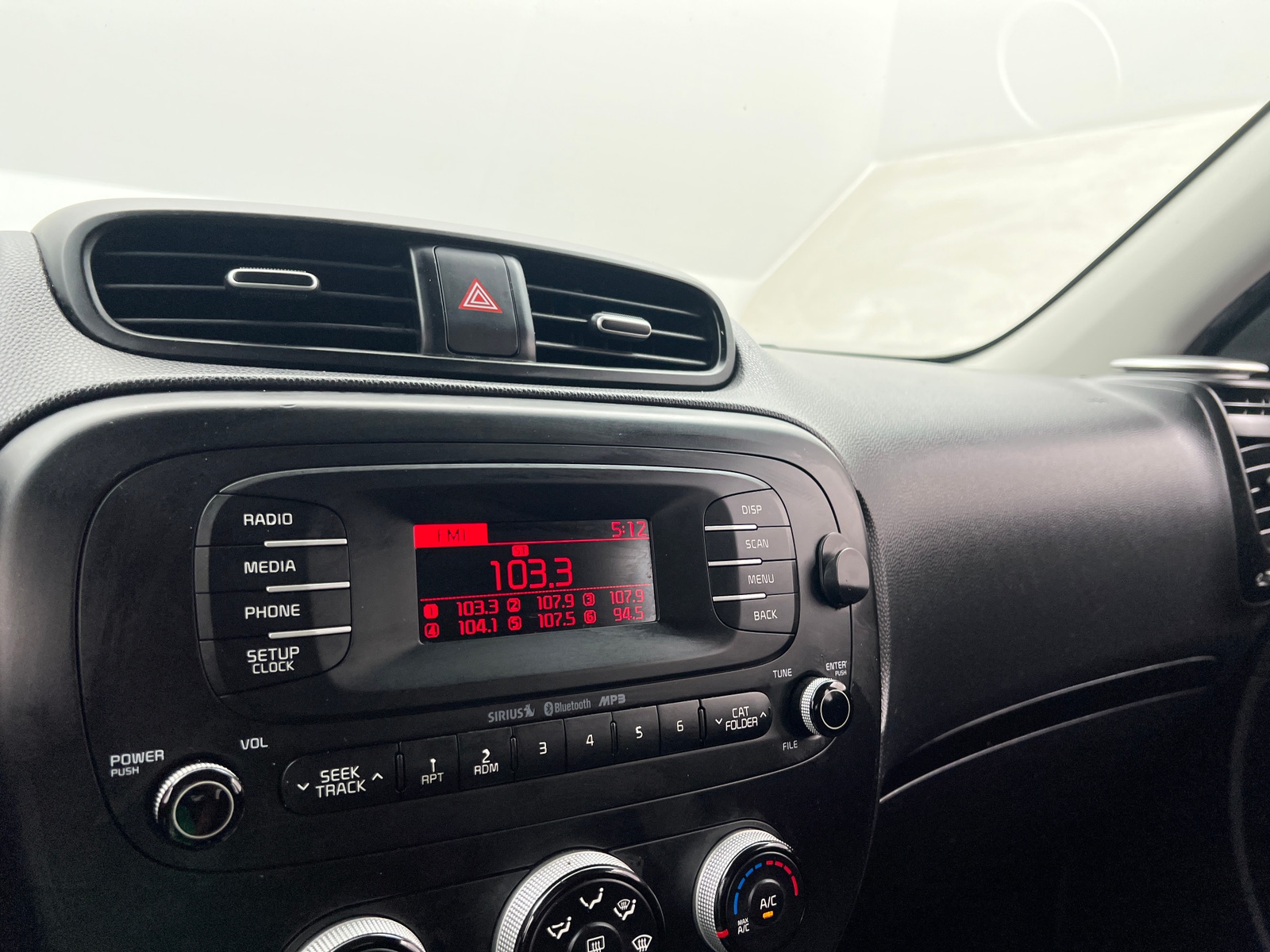 Thumbnail: 2015 Kia Soul - 4