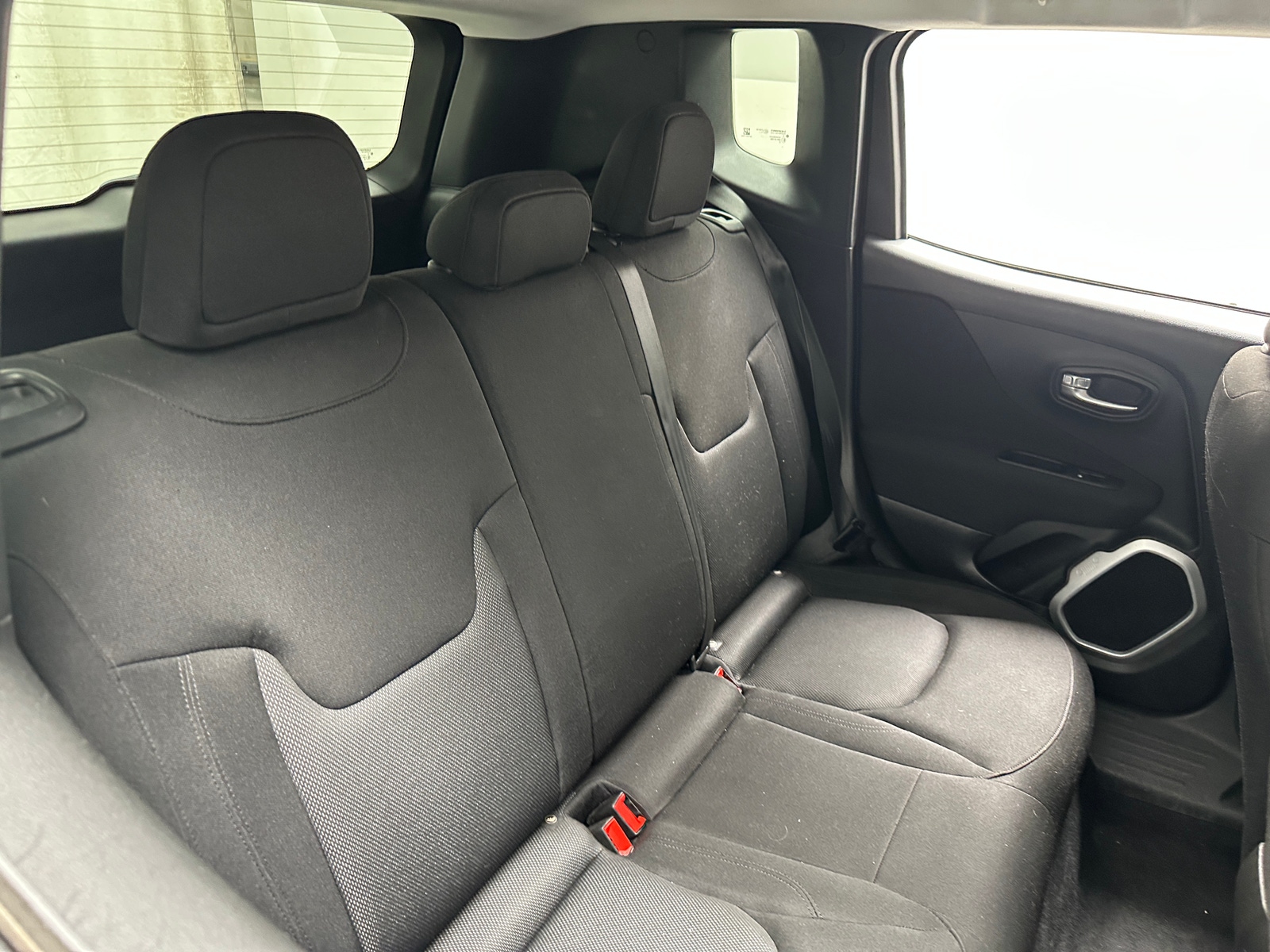 Thumbnail: 2018 Jeep Renegade - 6