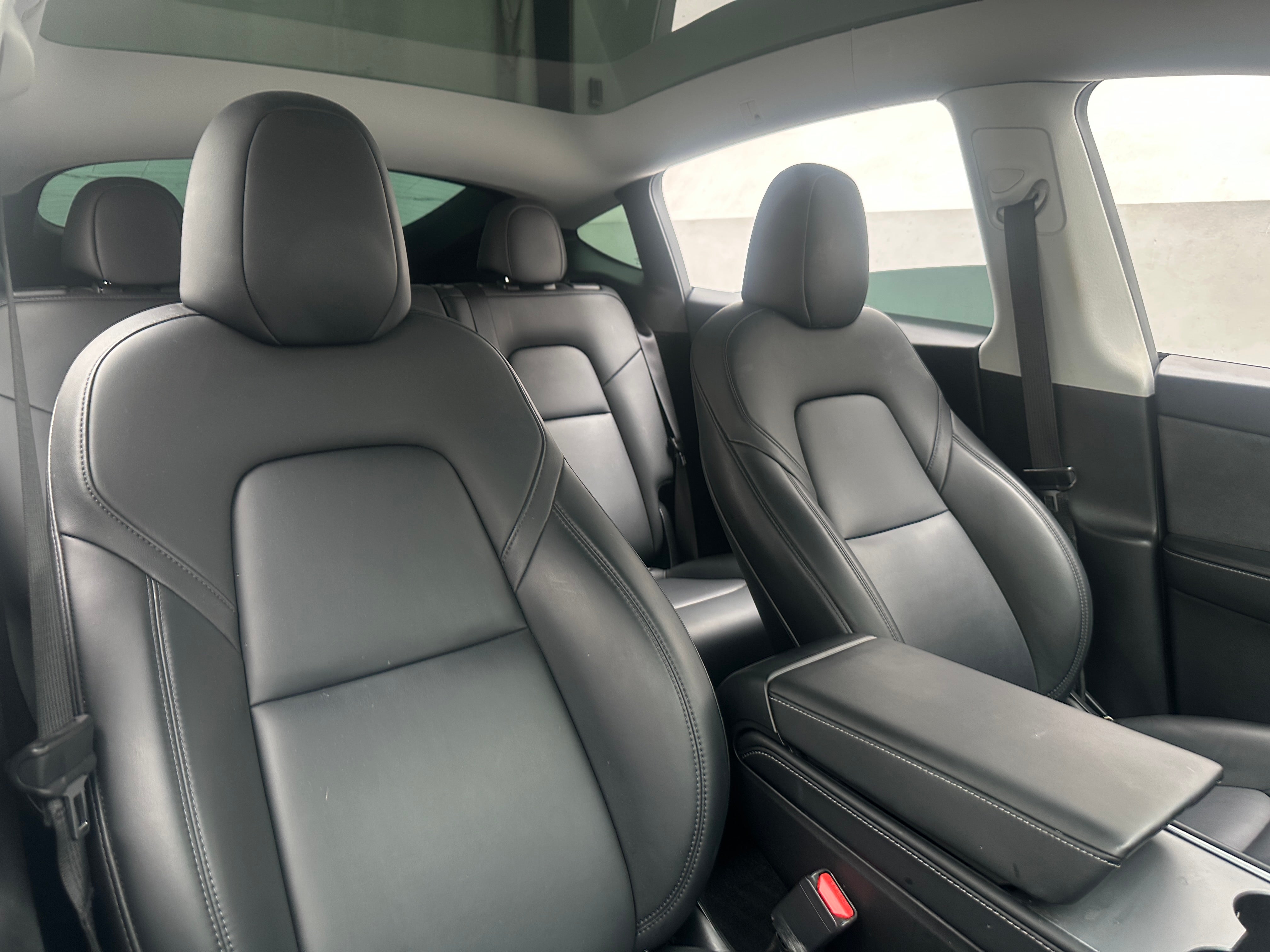 Used 2024 Tesla Model Y Long Range with VIN 7SAYGDEEXRA294953 for sale in Auburn, WA