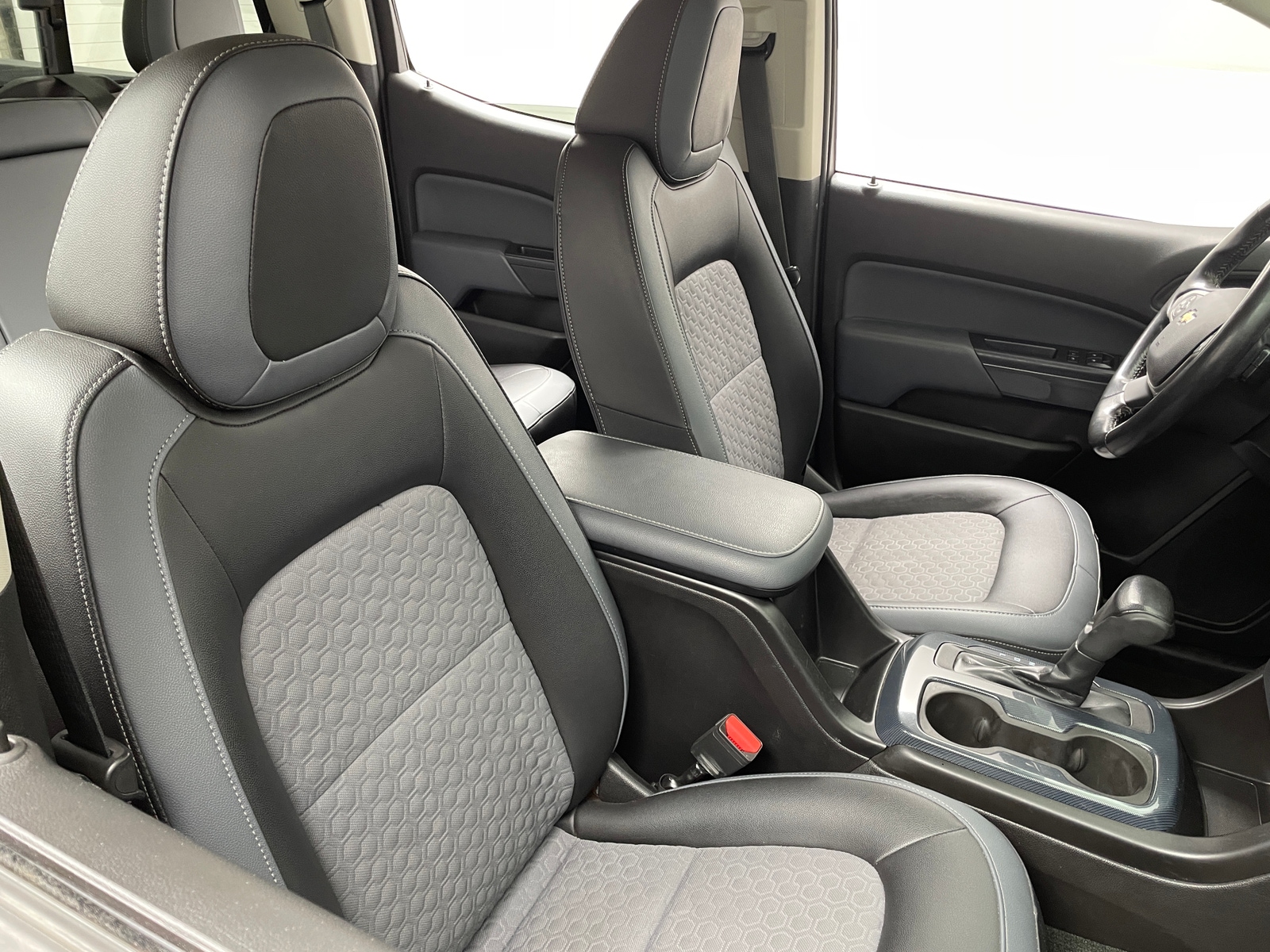 Thumbnail: 2017 Chevrolet Colorado - 2