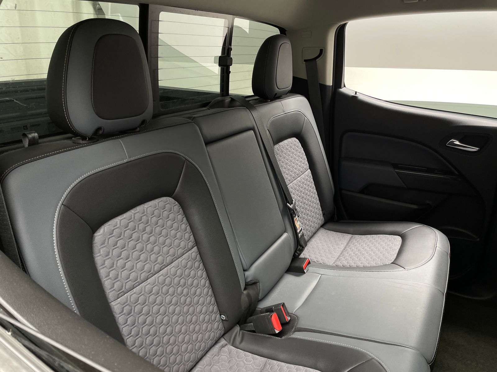 Thumbnail: 2017 Chevrolet Colorado - 6