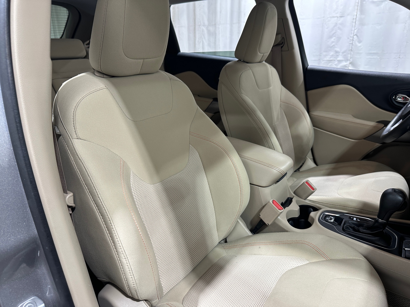 Thumbnail: 2019 Jeep Cherokee - 2