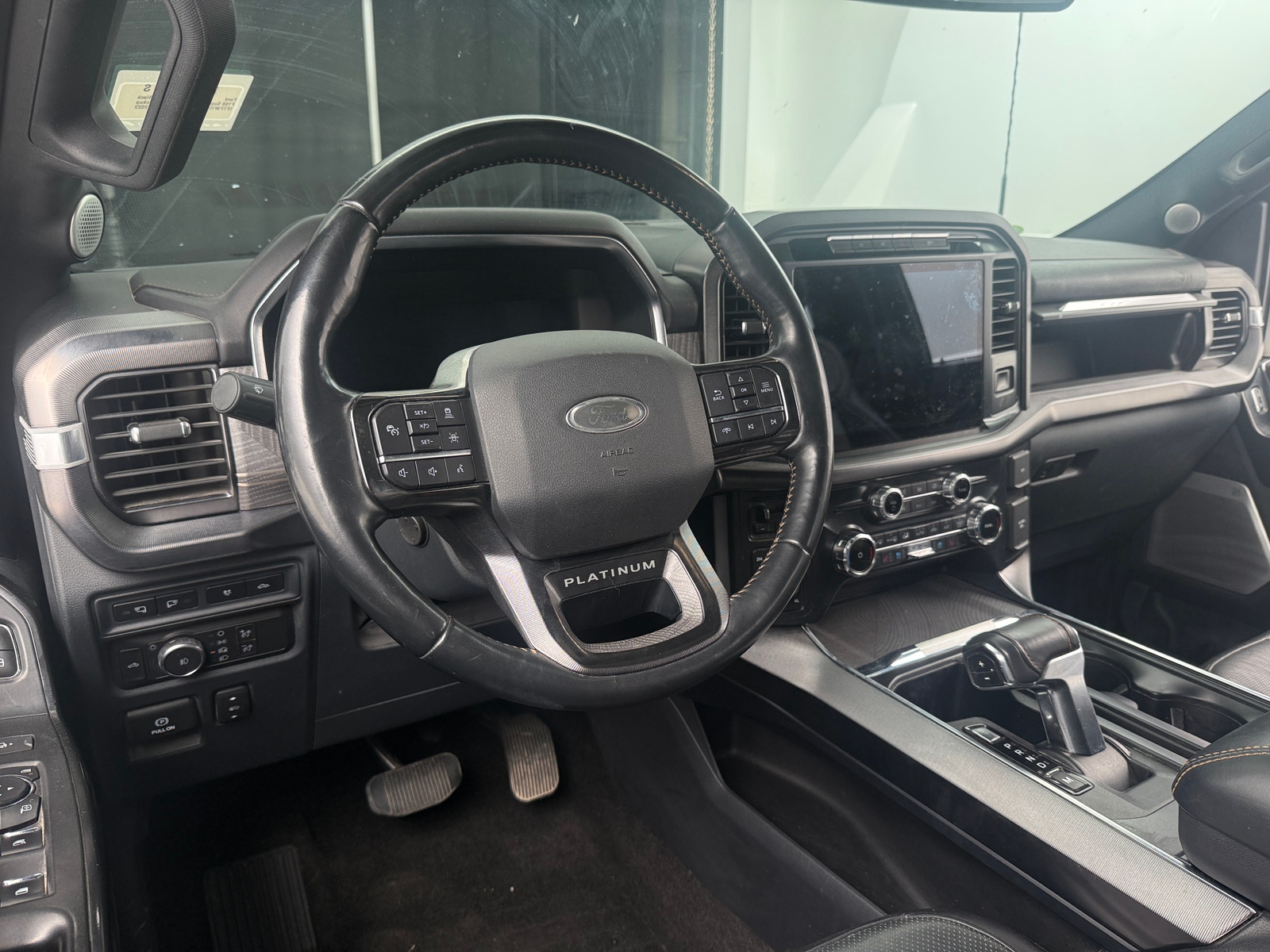Thumbnail: 2022 Ford Econoline - 4