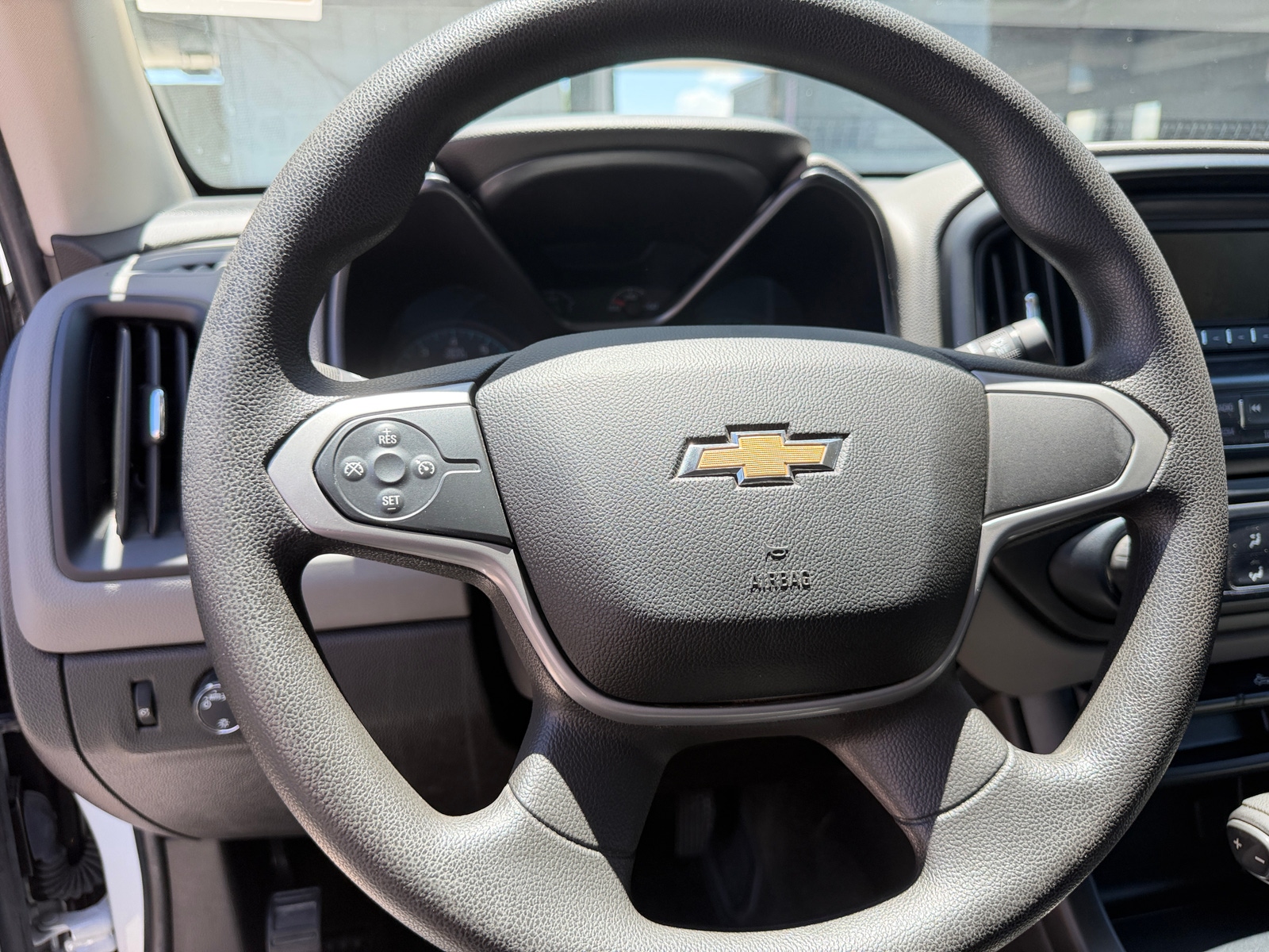Thumbnail: 2017 Chevrolet Colorado - 5
