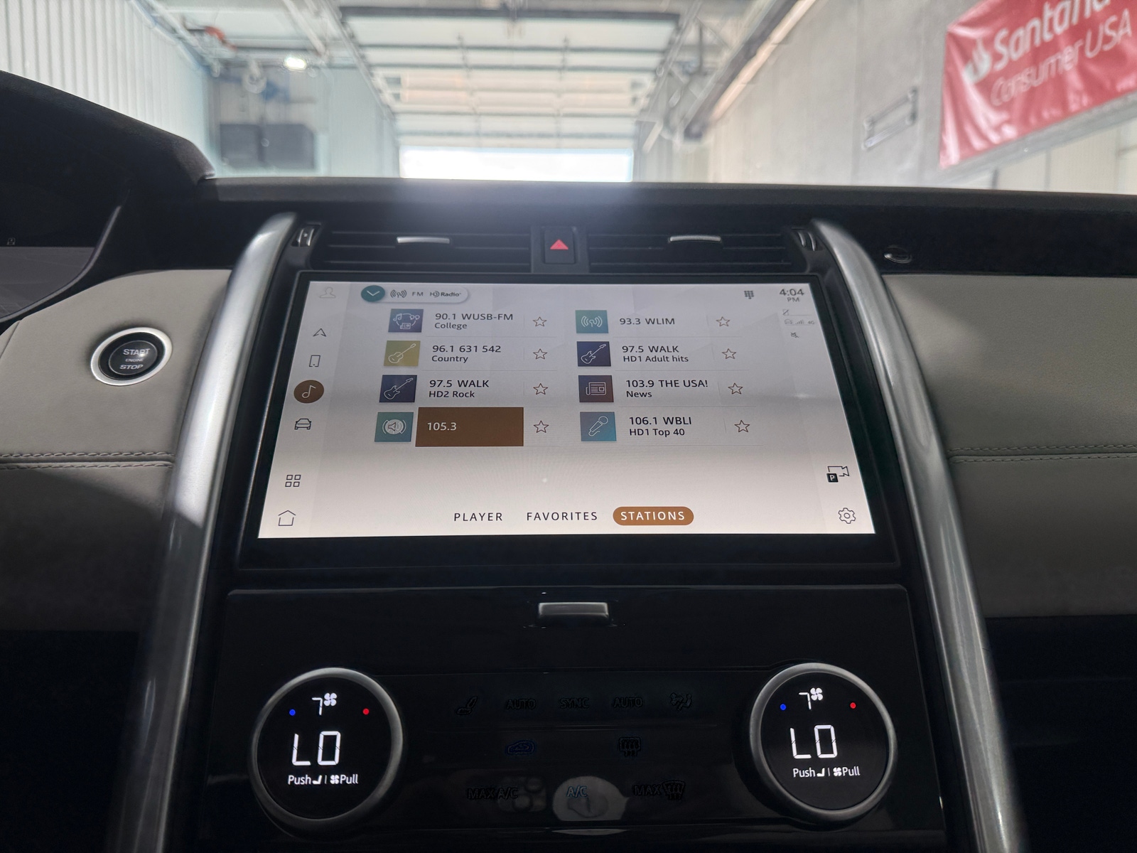Thumbnail: 2025 Land Rover Discovery - 3