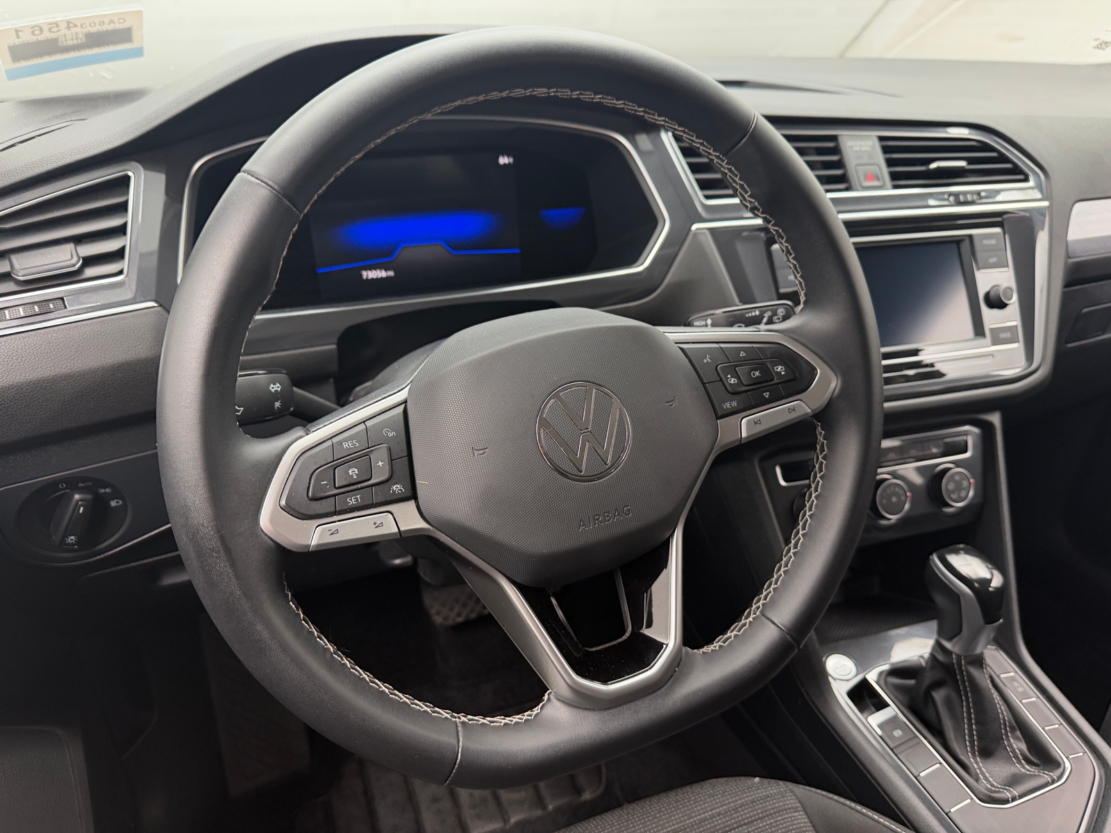 Thumbnail: 2023 Volkswagen Tiguan - 5