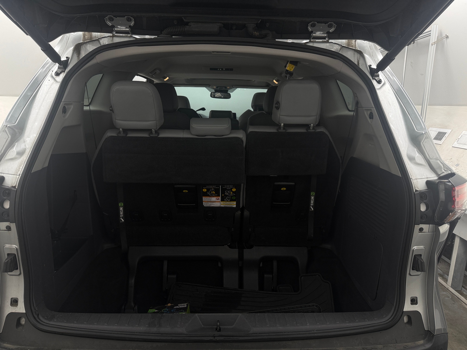 Thumbnail: 2022 Toyota Sienna - 7