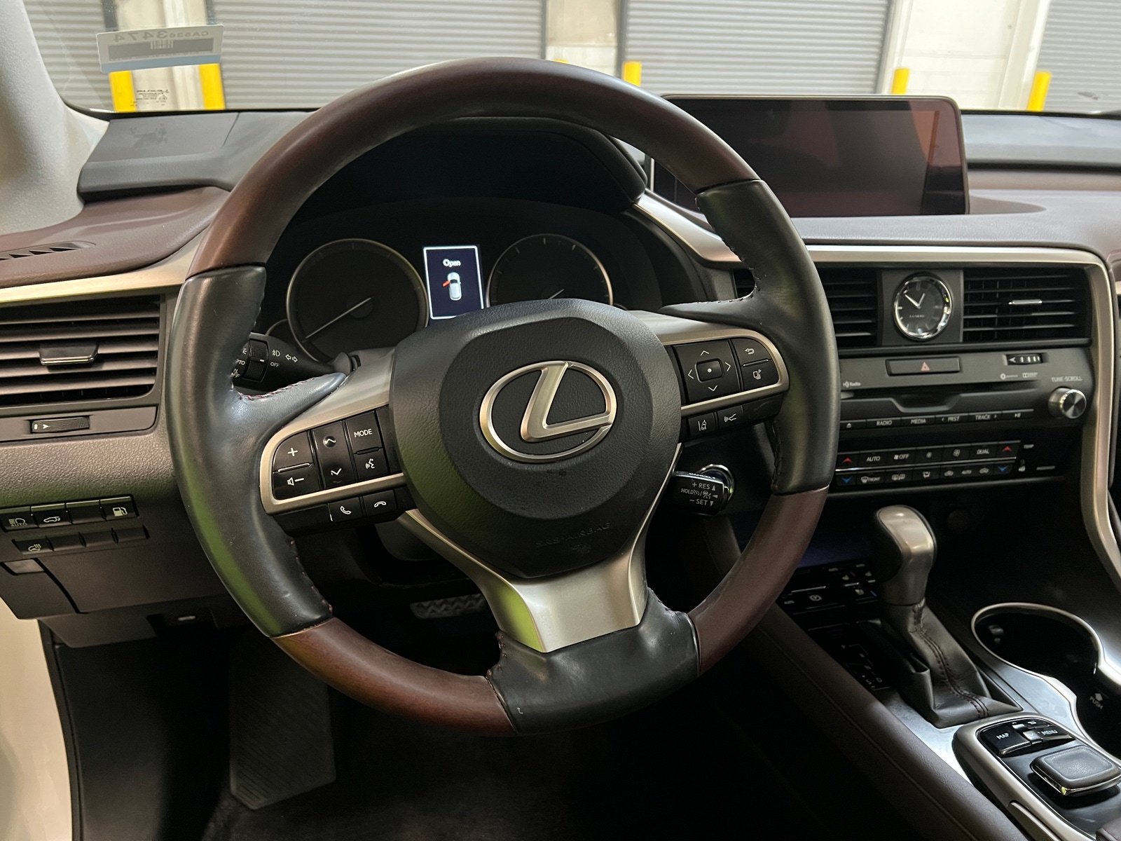 Thumbnail: 2019 Lexus RX - 4