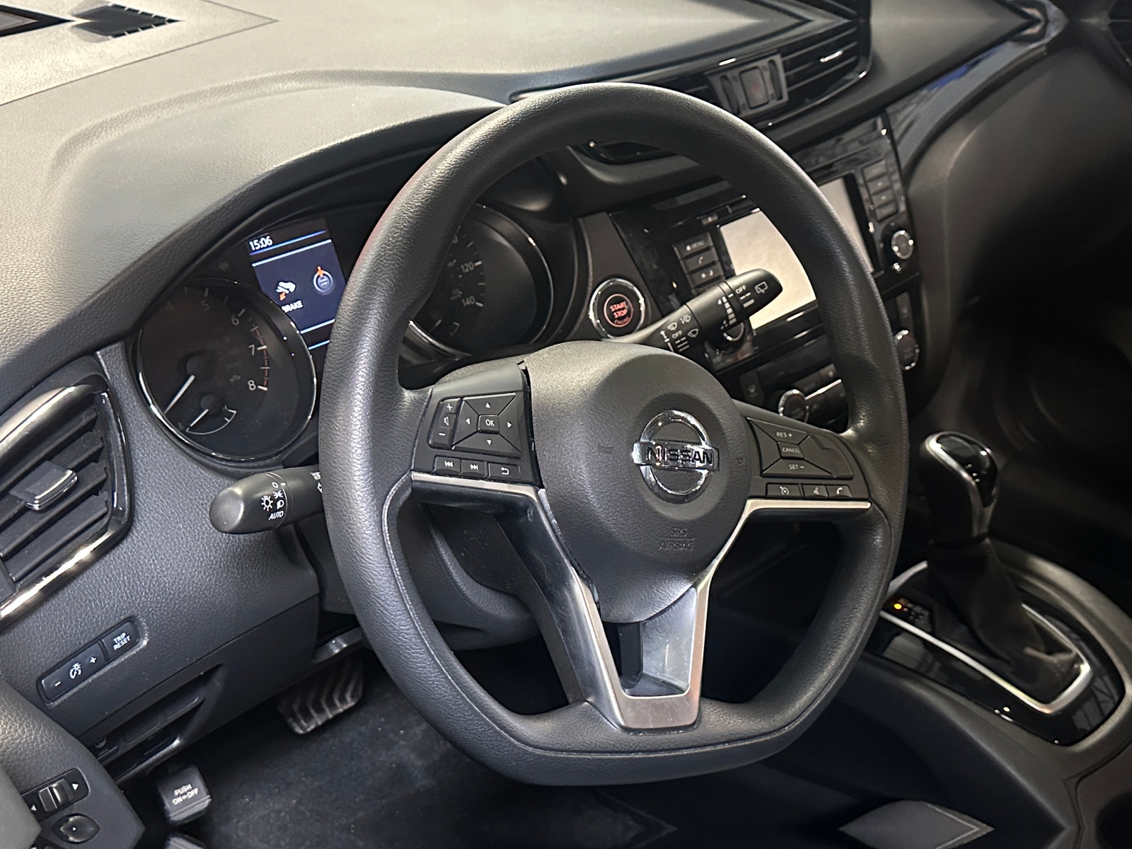 Thumbnail: 2019 Nissan Rogue Sport - 5