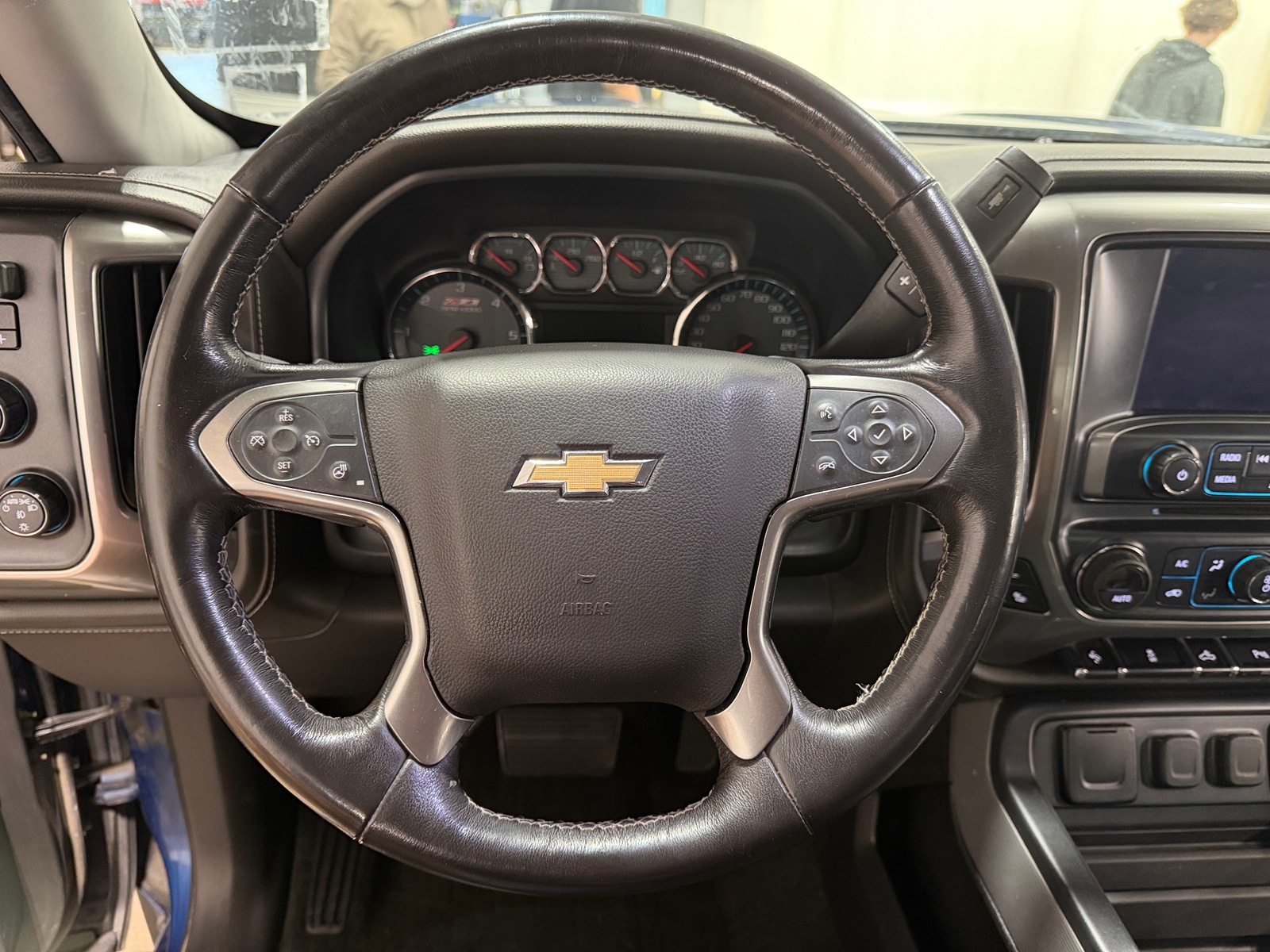 Thumbnail: 2018 Chevrolet Silverado 1500 - 4