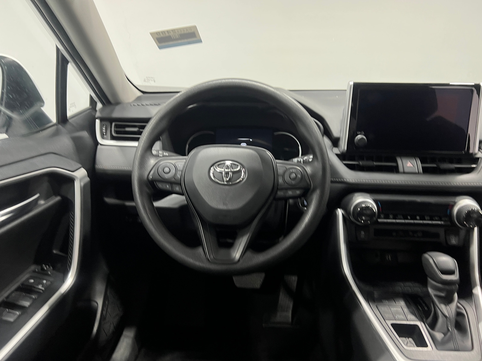 Thumbnail: 2025 Toyota RAV4 - 5
