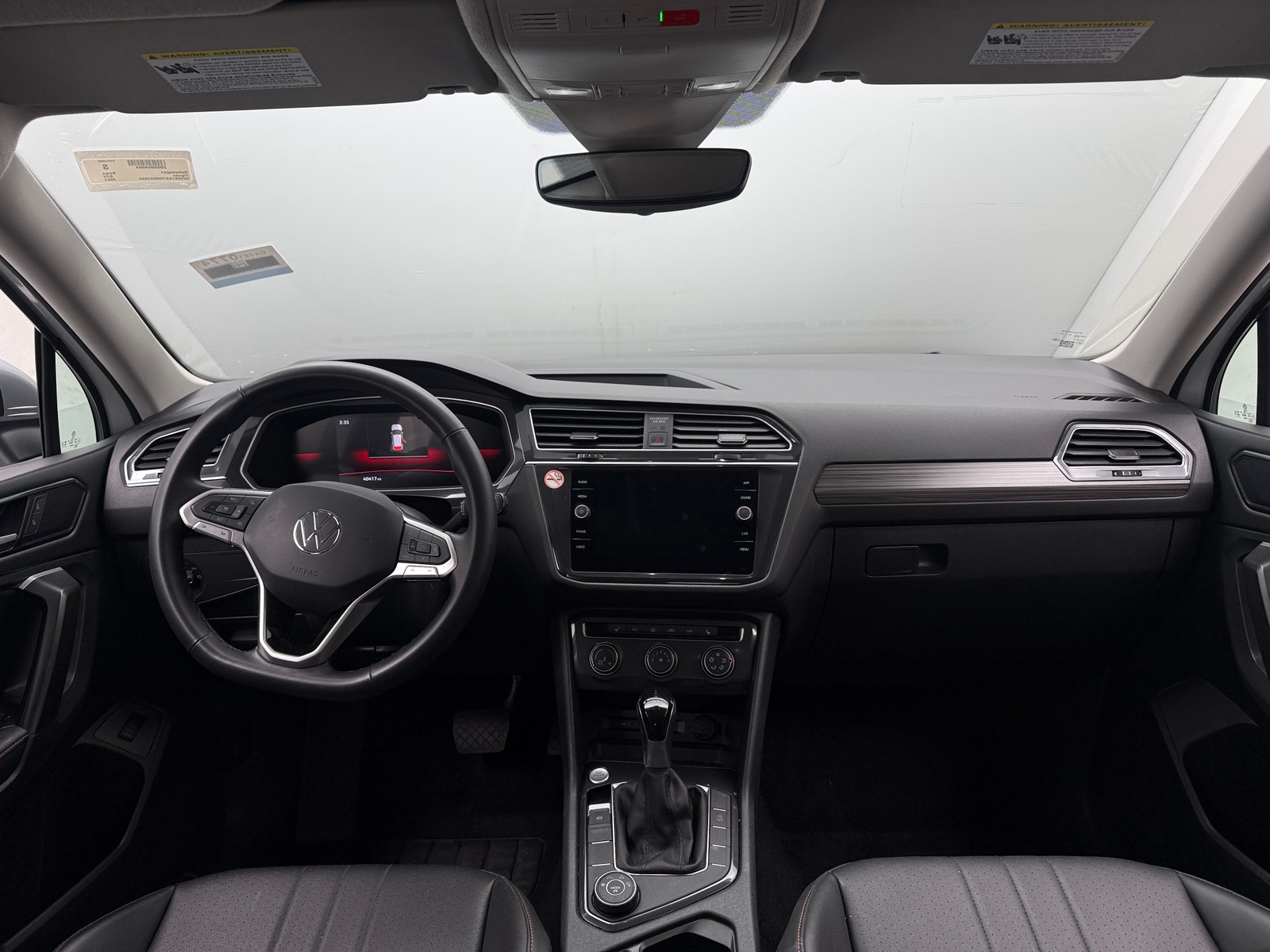 Thumbnail: 2024 Volkswagen Tiguan - 2