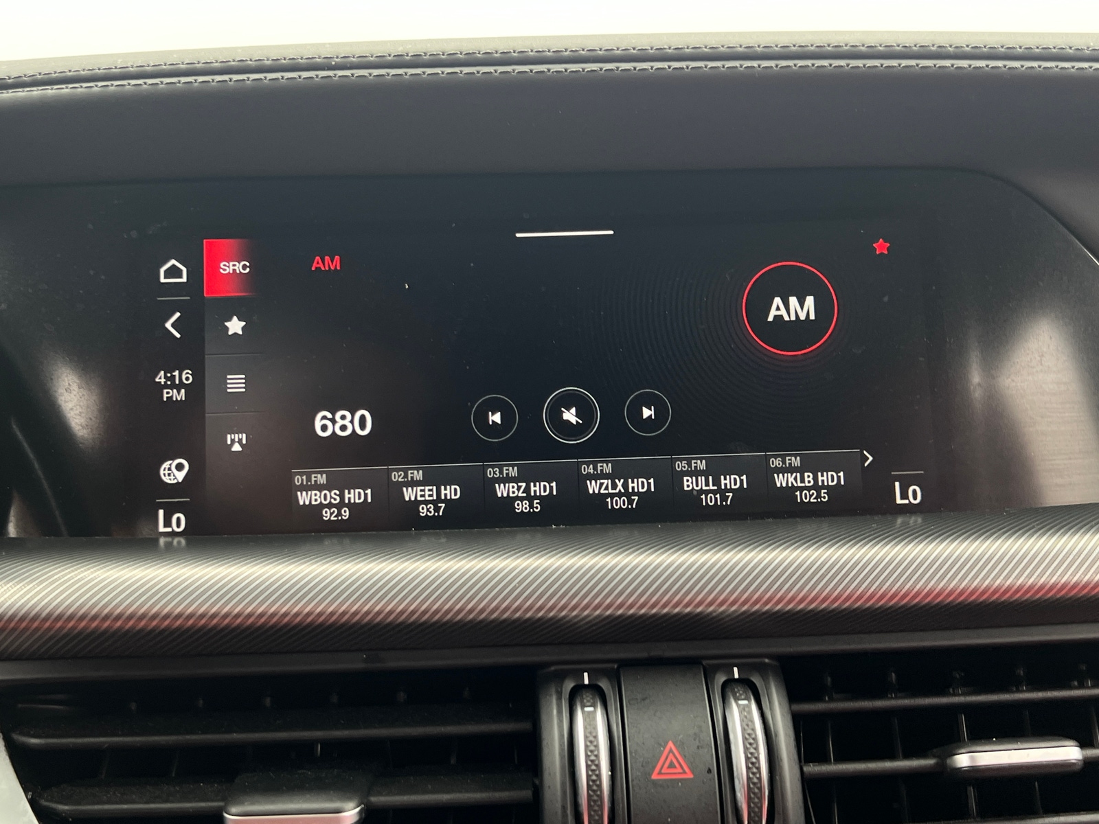 Thumbnail: 2024 Alfa Romeo Stelvio - 3