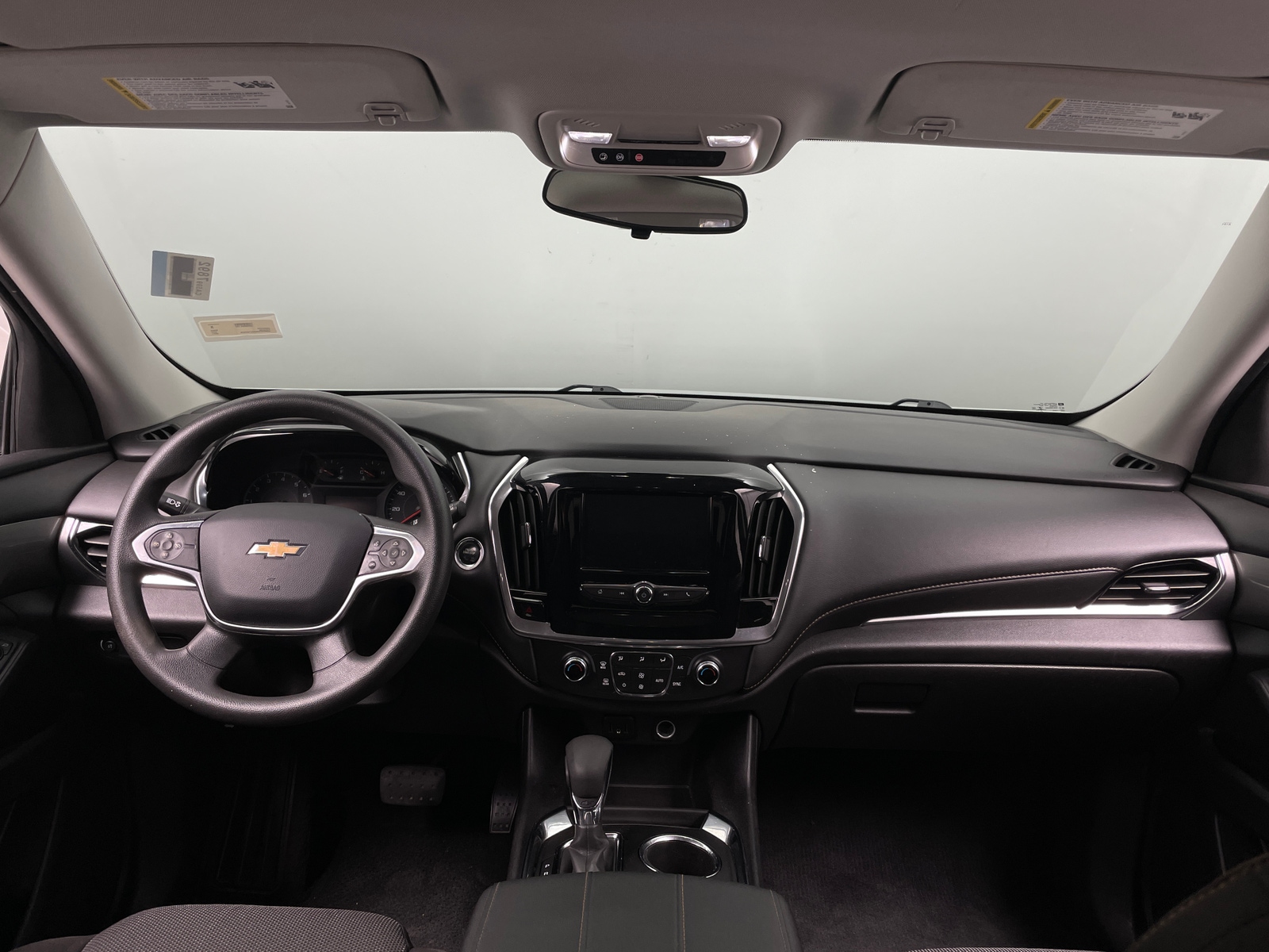 Thumbnail: 2021 Chevrolet Traverse - 3