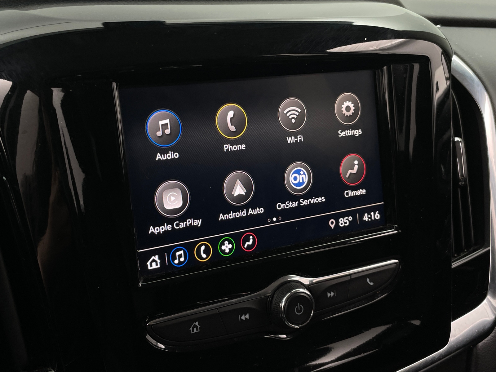 Thumbnail: 2021 Chevrolet Traverse - 4