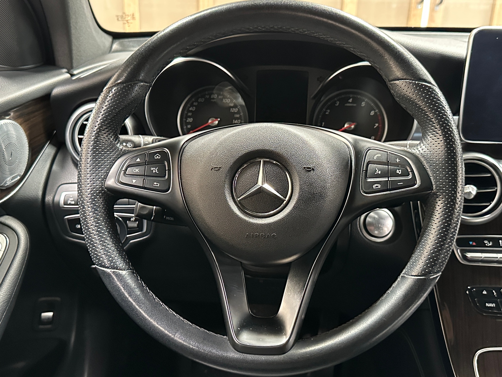 Thumbnail: 2019 Mercedes-Benz GLC - 4