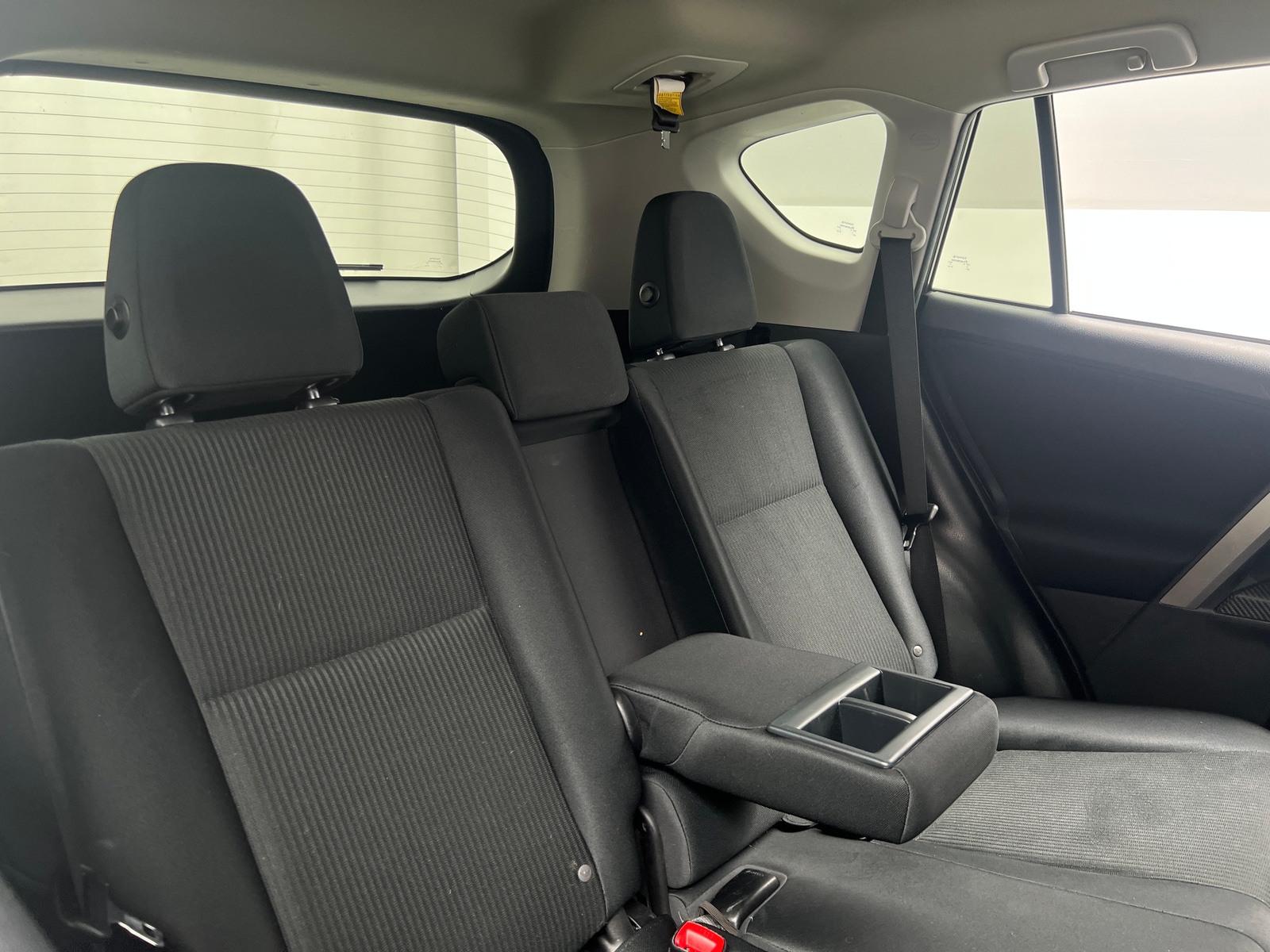 Thumbnail: 2015 Toyota RAV4 - 6